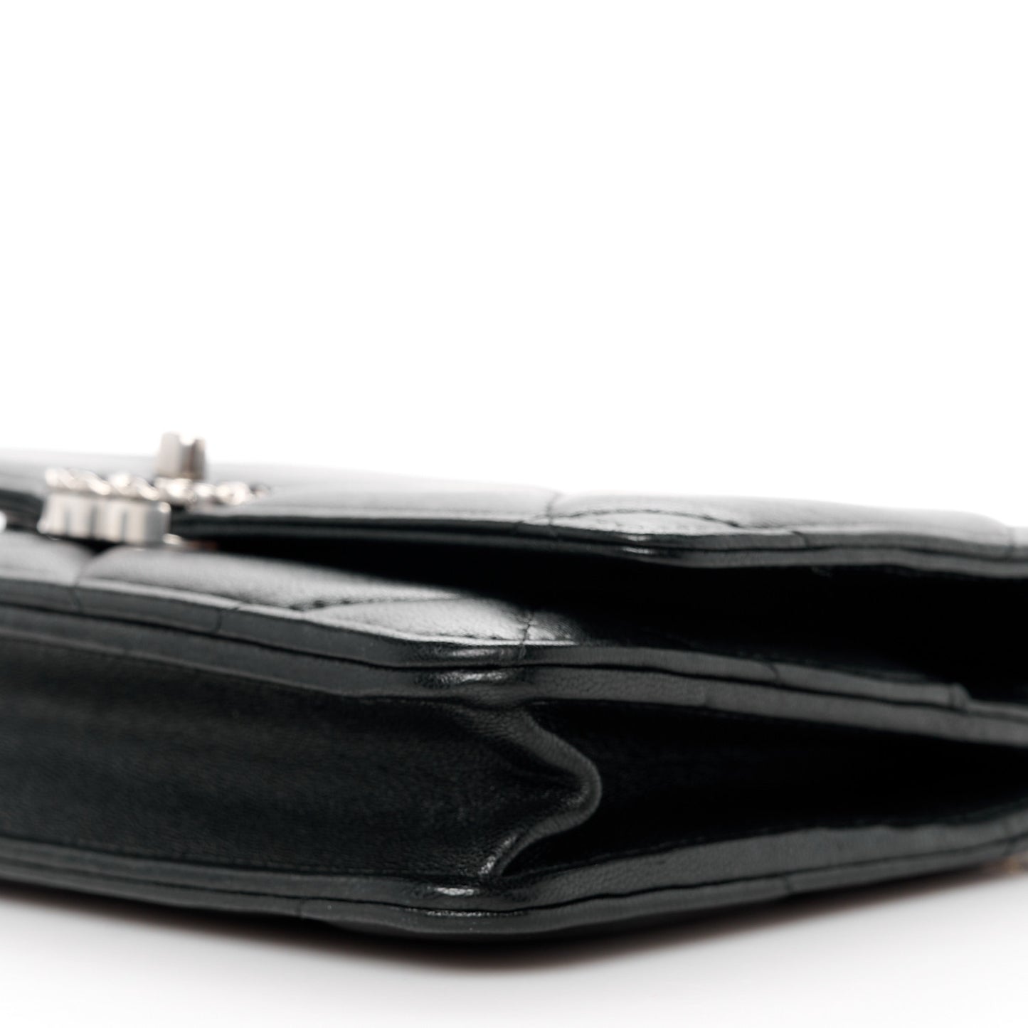 Lambskin Quilted Chanel 19 Wallet On Chain WOC Black