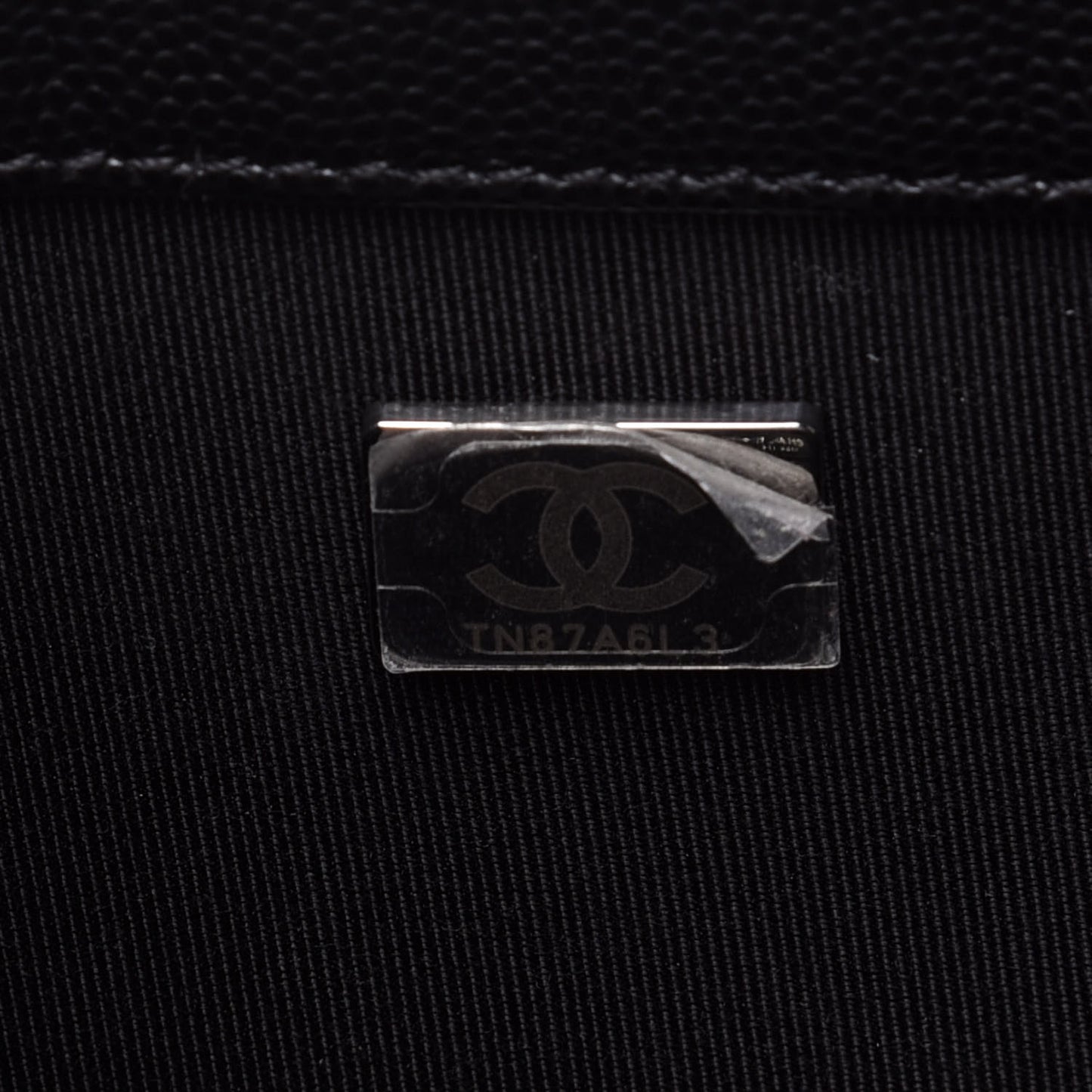Caviar Quilted Medium Boy Flap Black