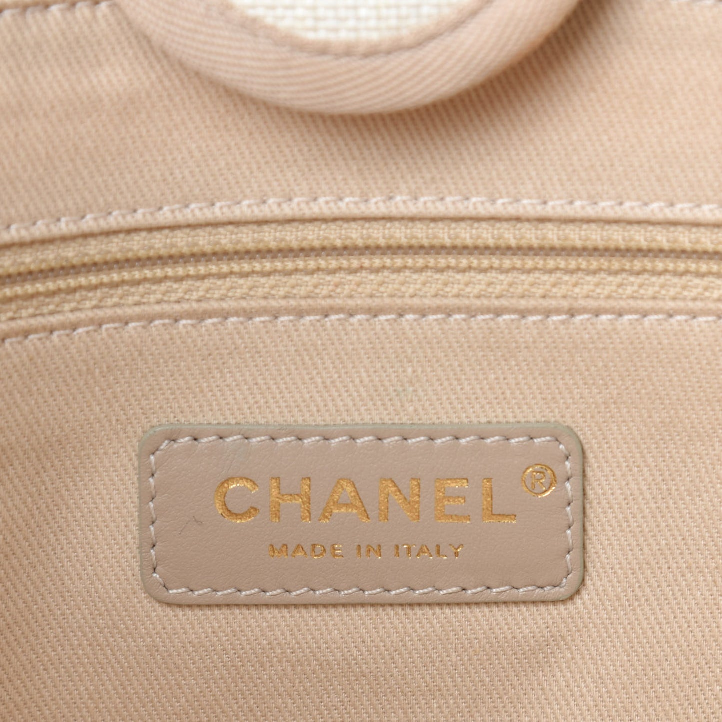 Straw Raffia Calfskin Striped Small Deauville Tote Beige