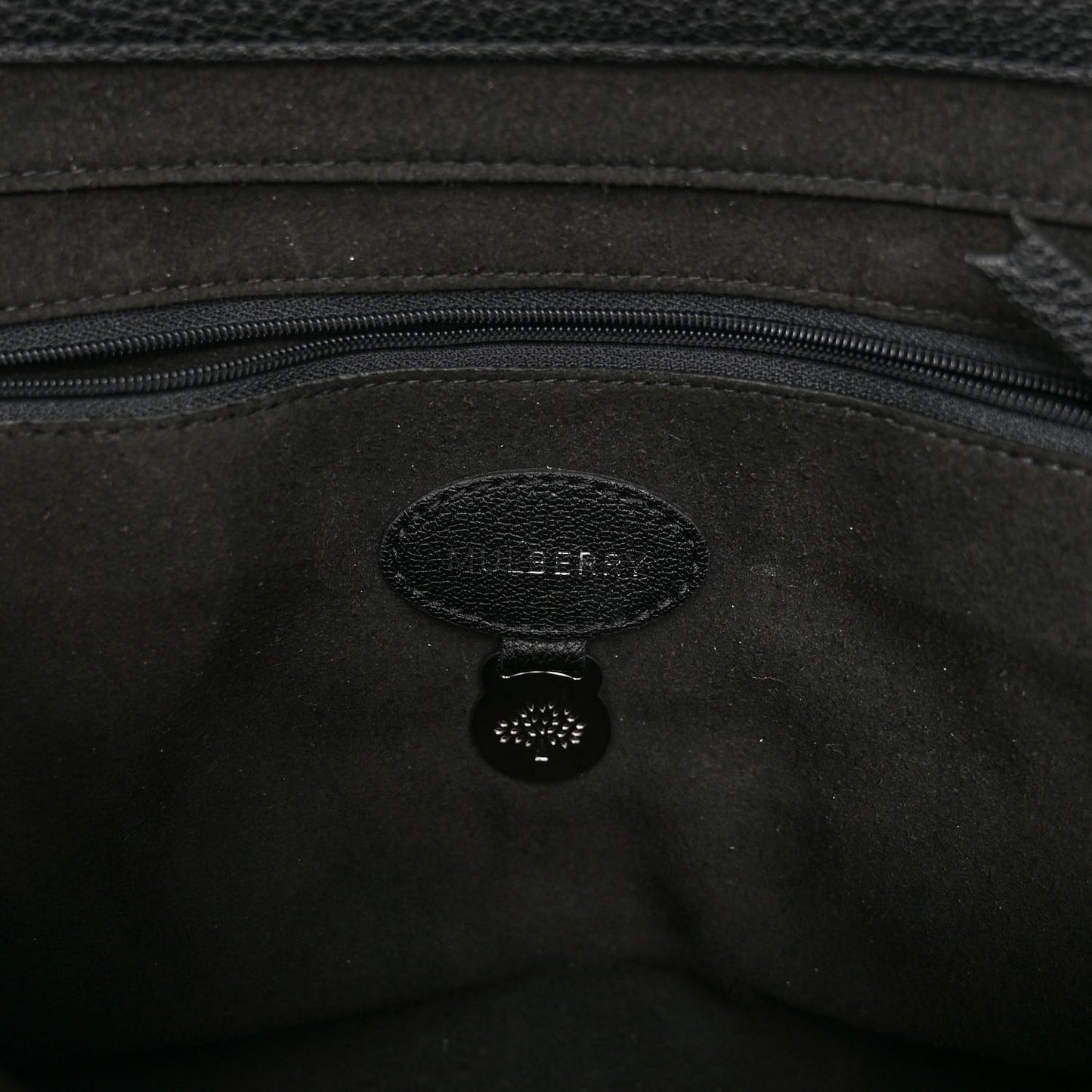 Small Classic Grain Calfskin Medium Lily Flap Black