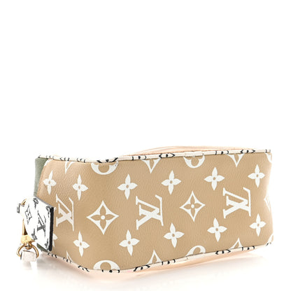 Louis Vuitton Monogram Giant Beach Pouch Kaki 4 of 11