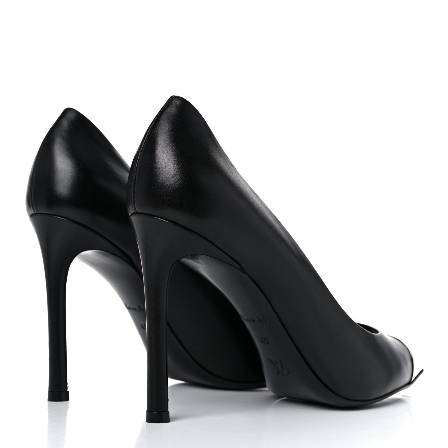 Calfskin Urban Twist Pumps 40 Black