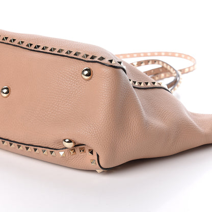 Valentino Garavani Pebbled Calfskin Medium Rockstud Tote Skin Sorbet 9 of 10