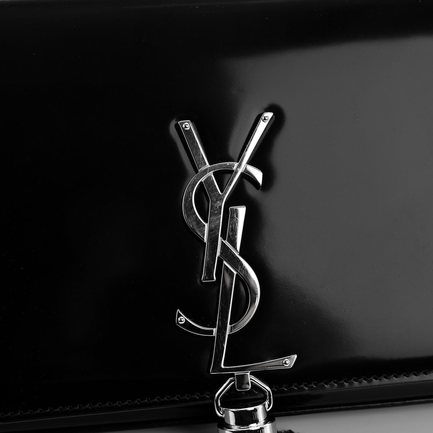 Patent Cassandre Tassel Clutch Black