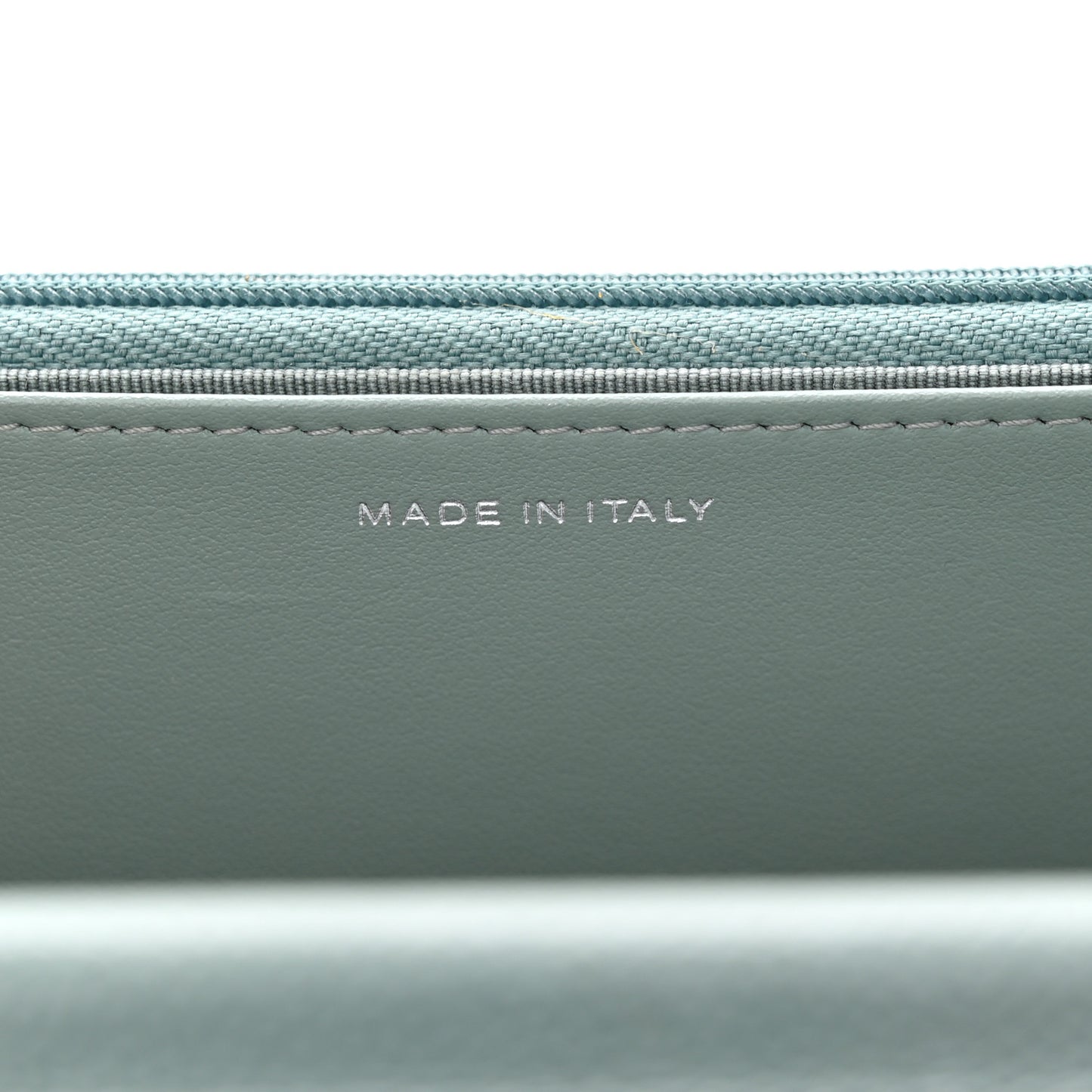 Caviar Quilted Wallet on Chain WOC Light Blue