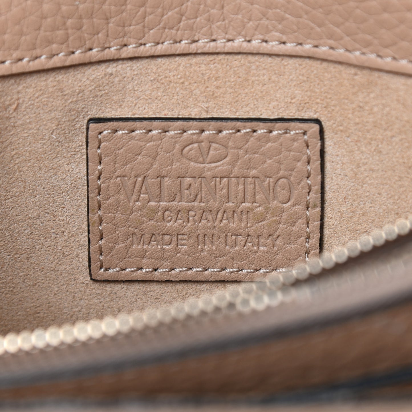 Pebbled Calfskin Rockstud Wallet on Chain Camel Rose