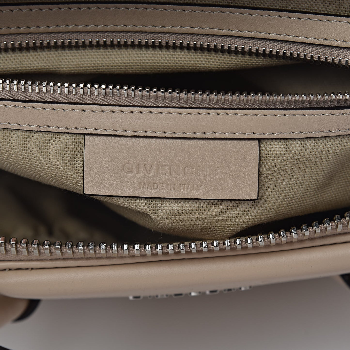Calfskin Medium Studded Antigona Beige Buff