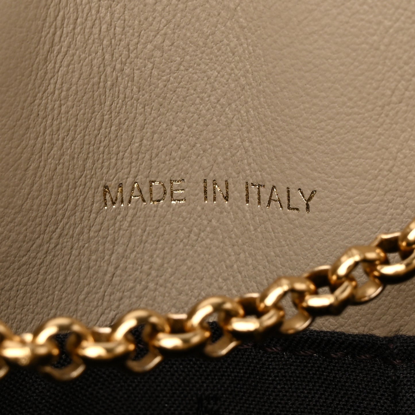 Vitello Grace King Karligraphy Chain Bucket Bag Nuvola Praline