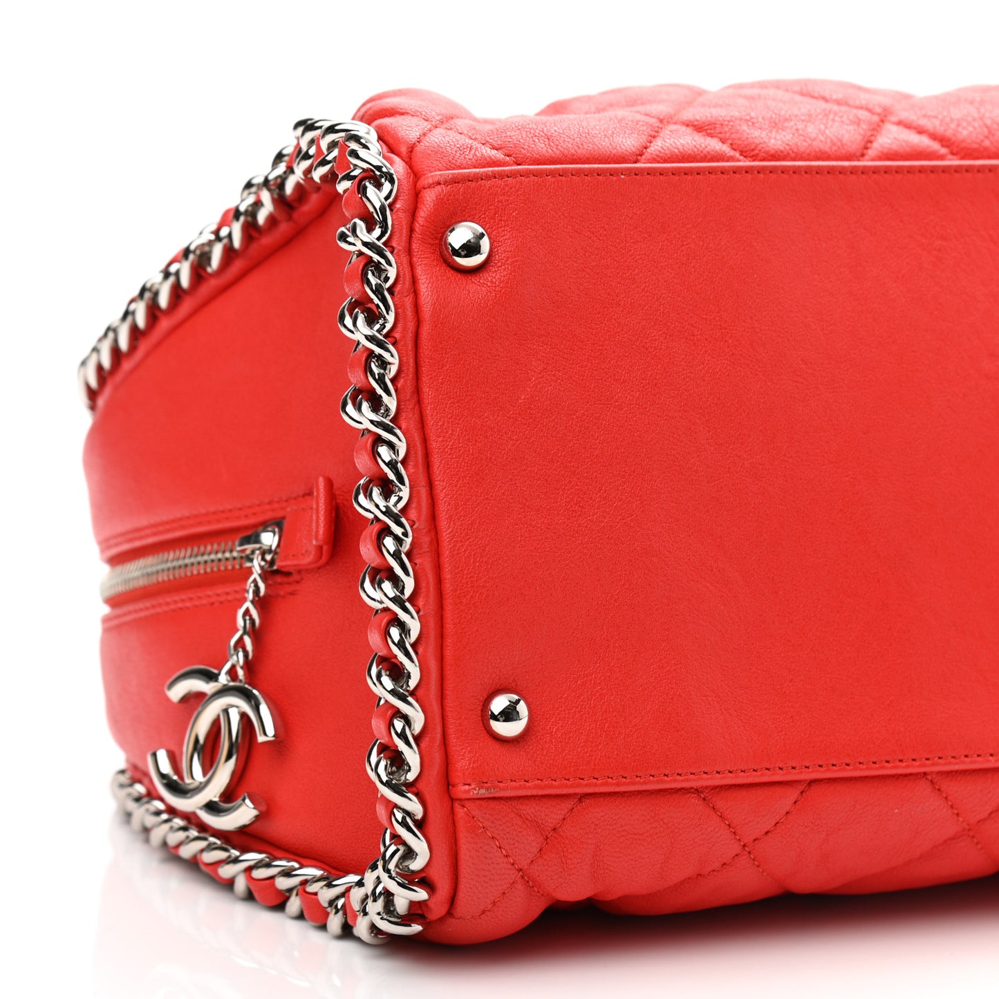 Washed Lambskin Chain Around Bowler Red