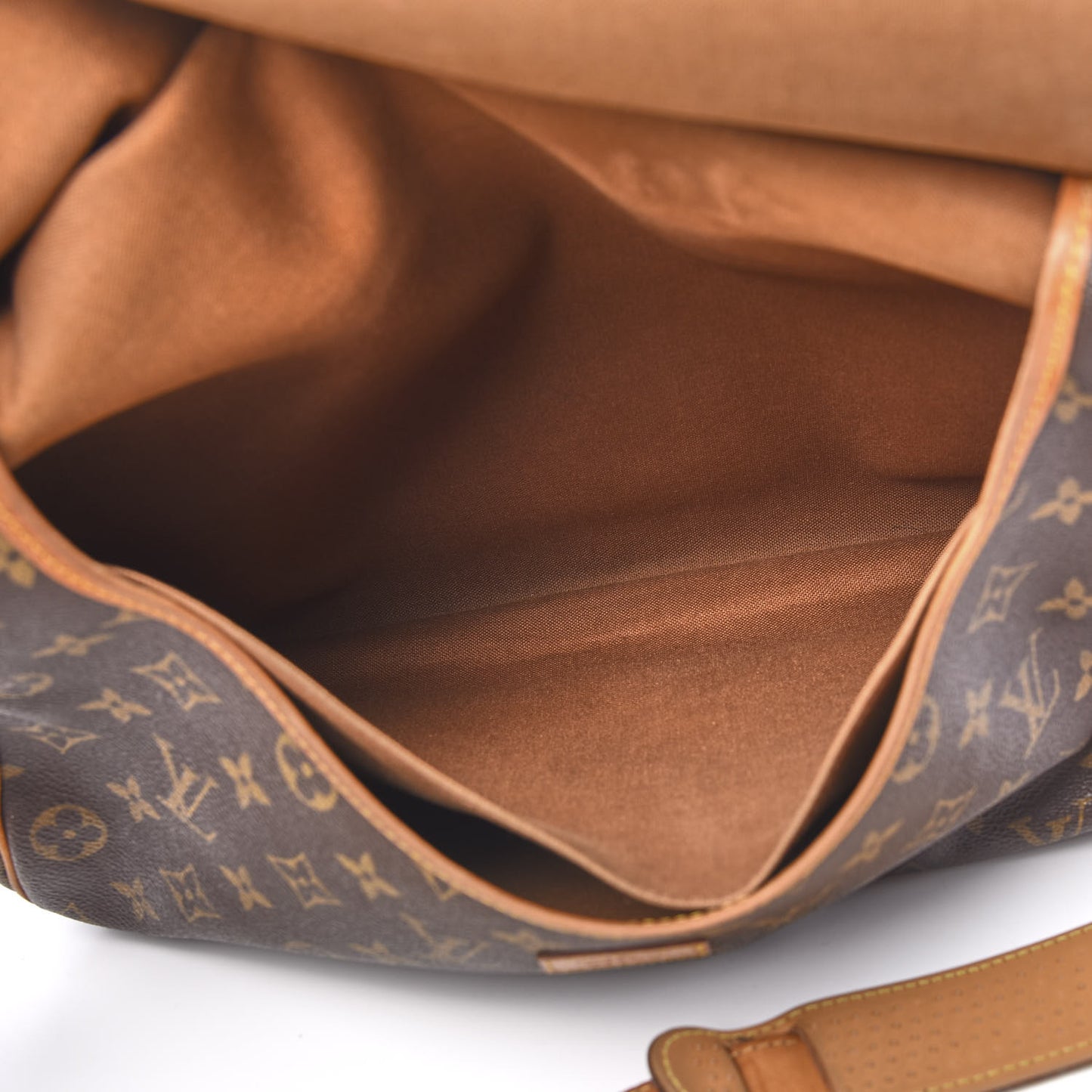 Monogram Saumur 35