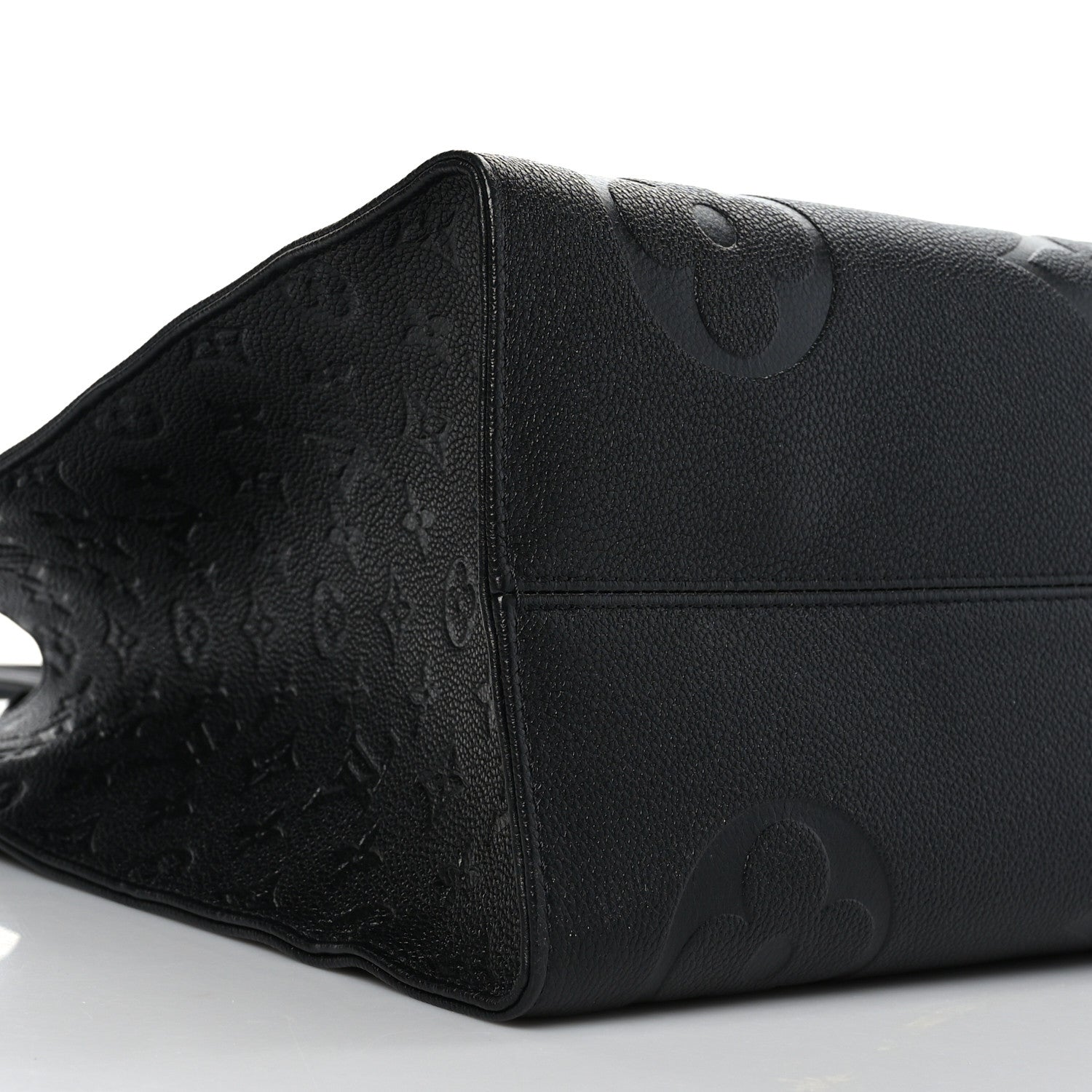 Louis Vuitton Empreinte Monogram Giant Onthego GM Black 7 of 8
