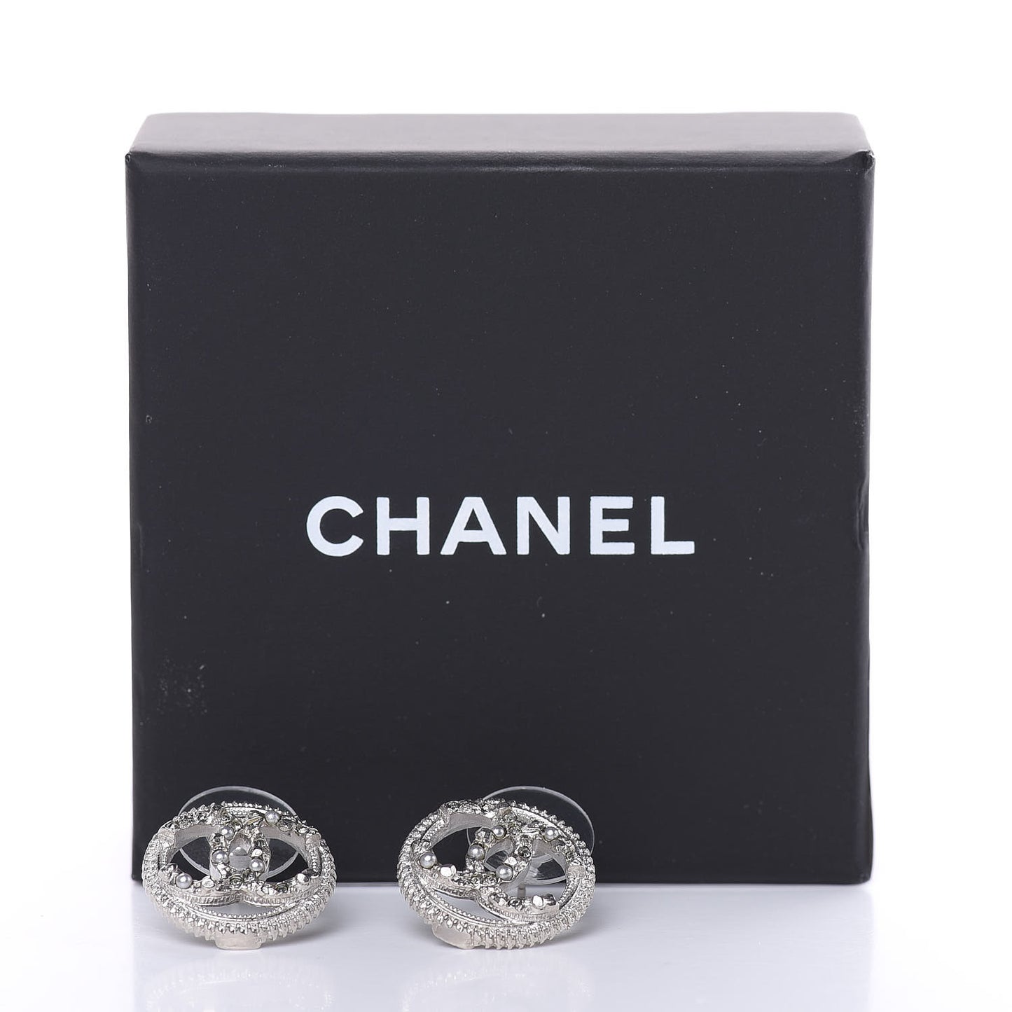 Pearl Crystal CC Round Earrings Silver