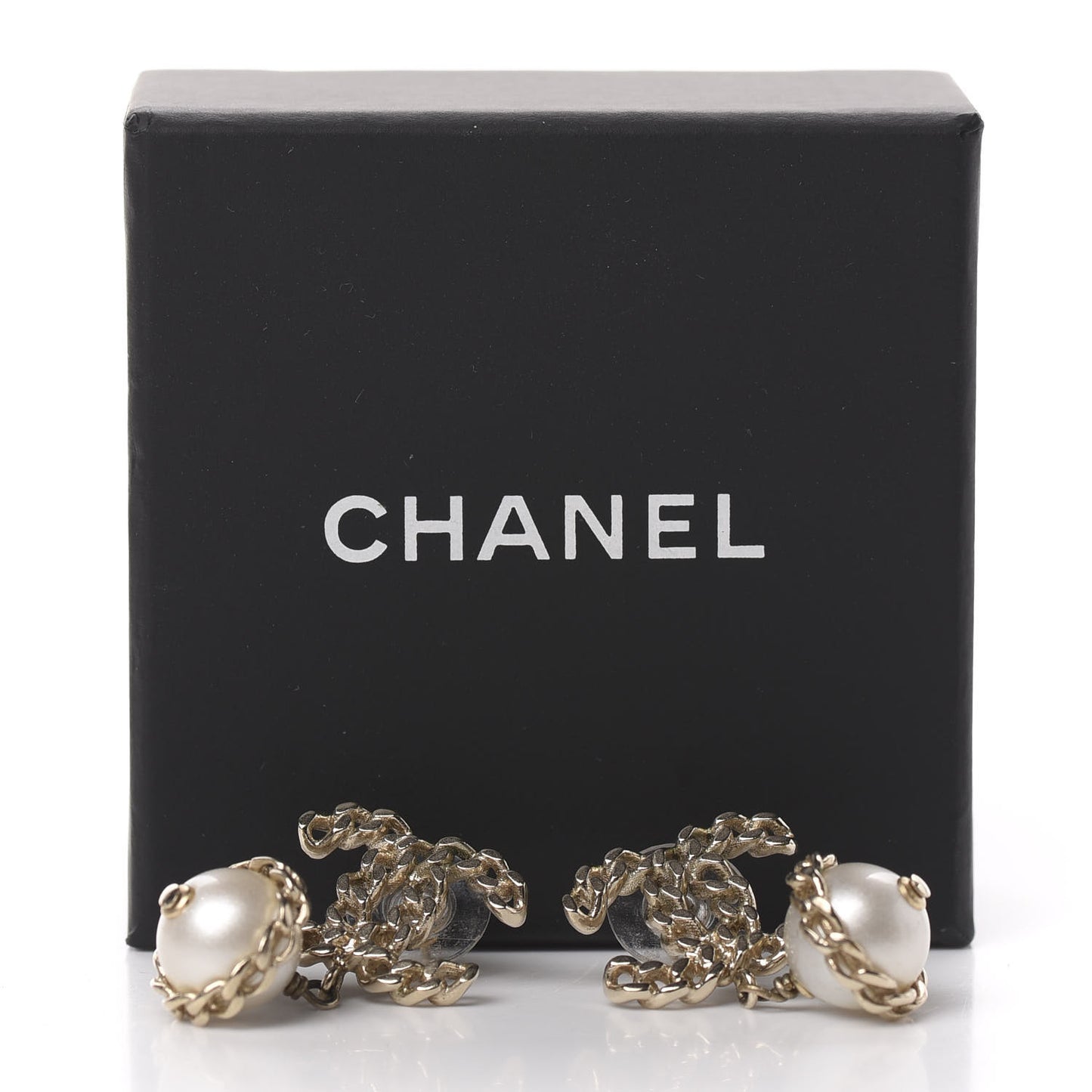 Chain Pearl CC Drop Earrings Gold
