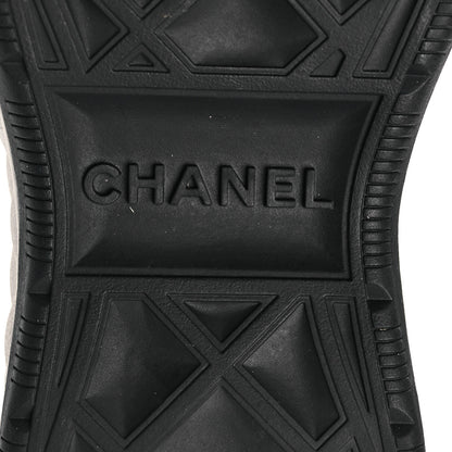 Chanel Velvet Calfskin Mixed Fibers CC Sneakers 38 White 38 Ivory Black 8 of 11