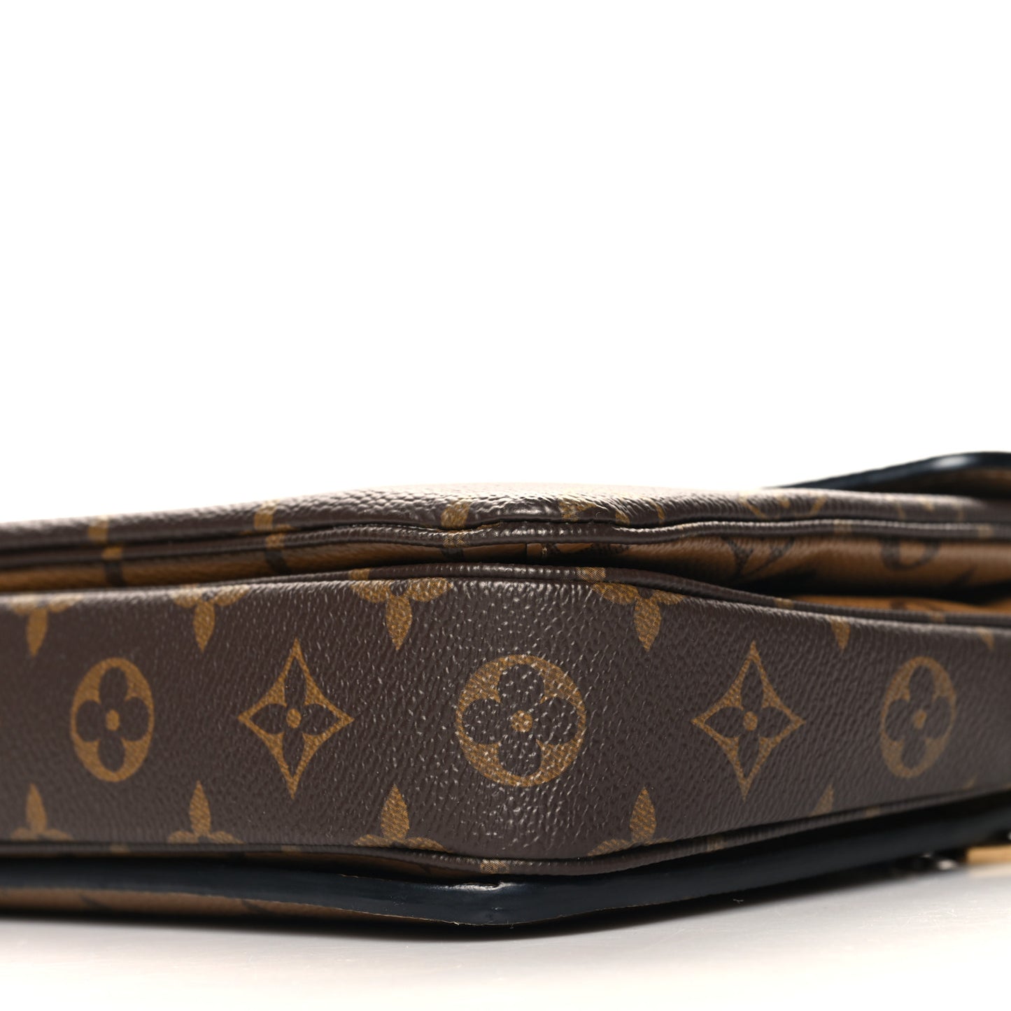 Reverse Monogram Pochette Metis