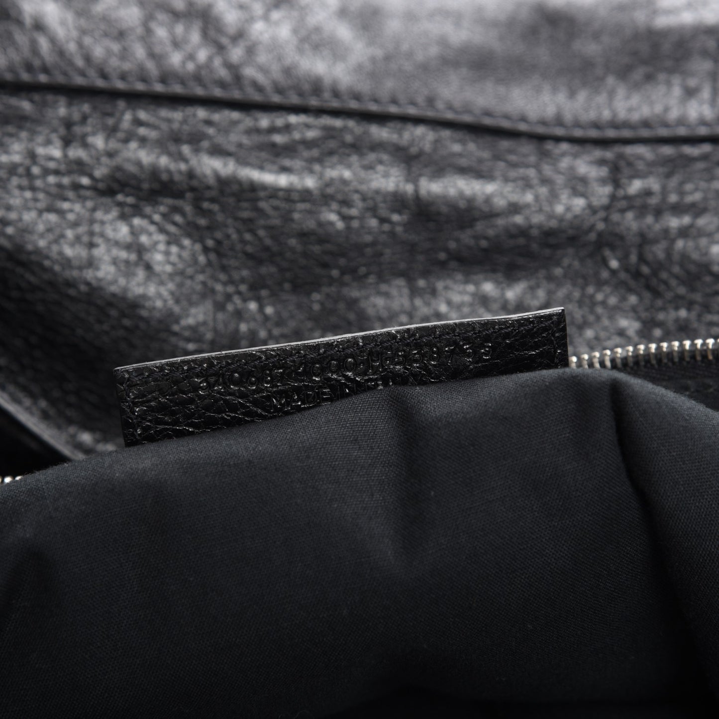 Agneau Mens Day Messenger Black