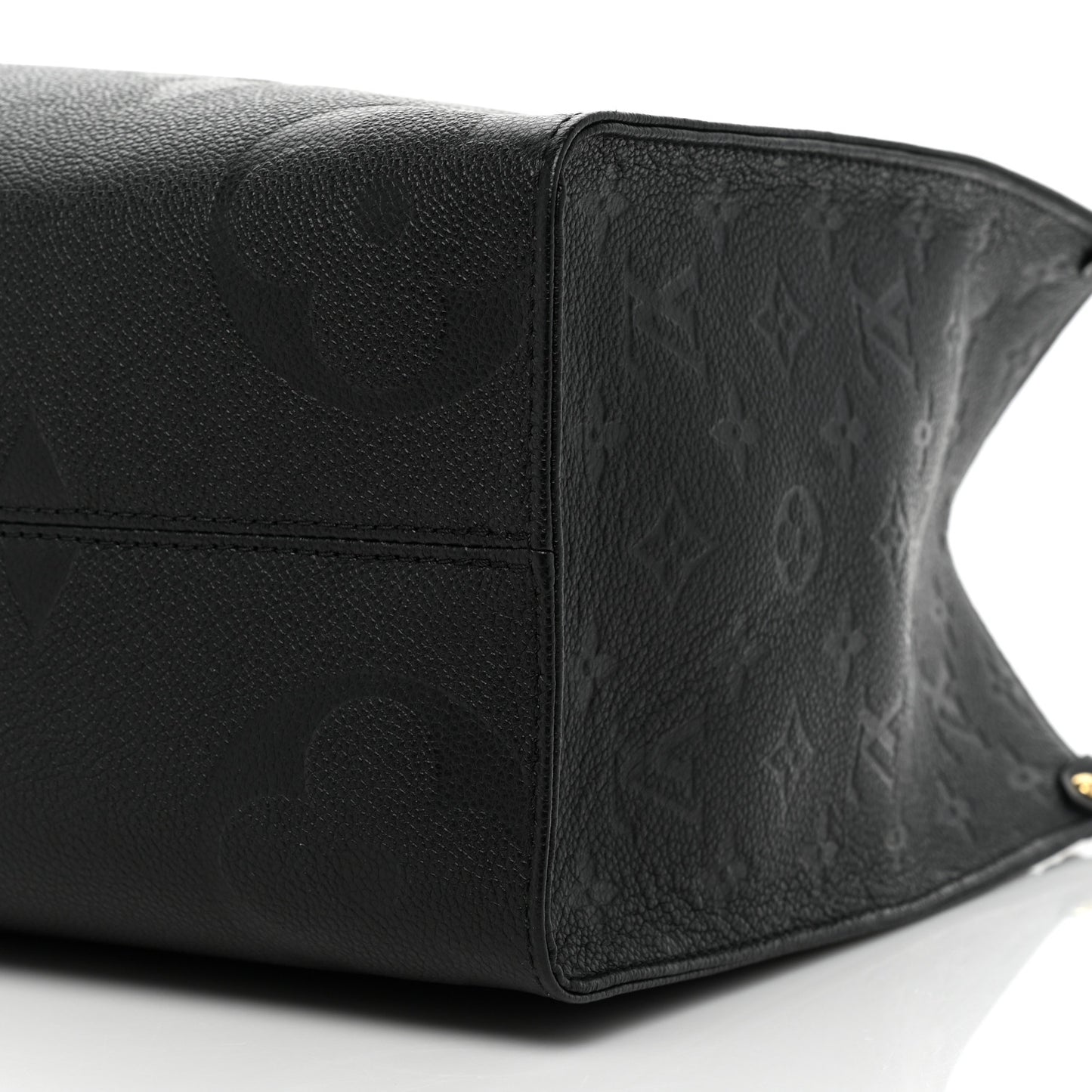 Empreinte Monogram Giant Onthego MM Black