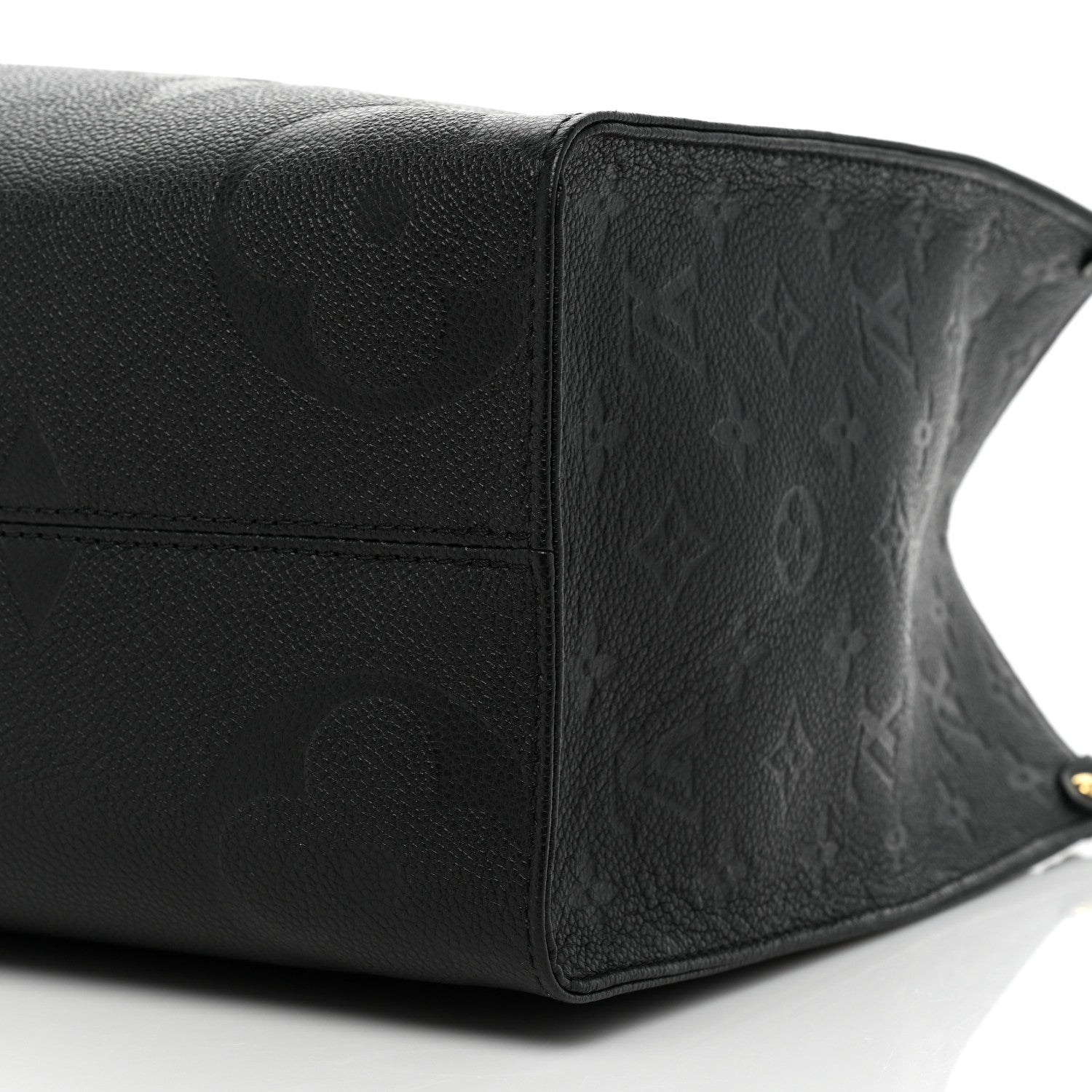Louis Vuitton Empreinte Monogram Giant Onthego MM Black 7 of 7