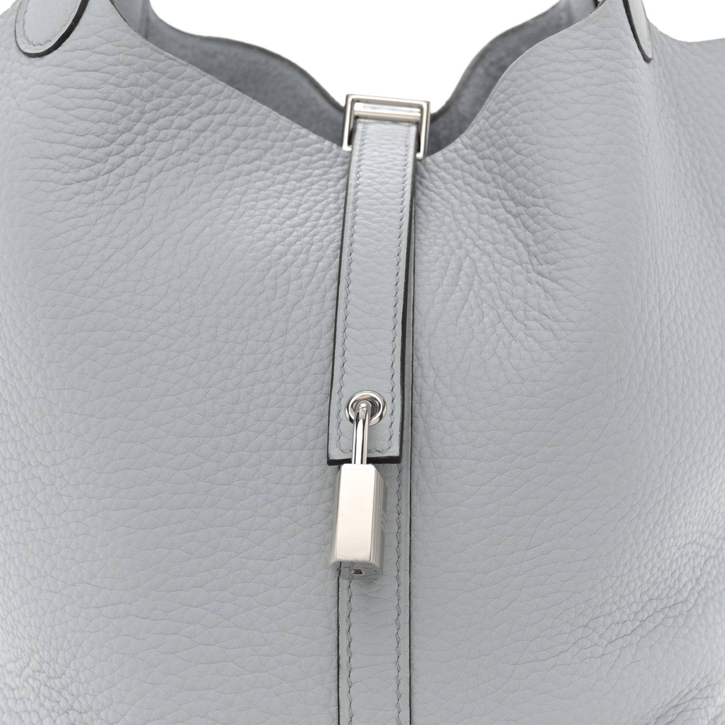 Taurillon Clemence Picotin Lock 22 MM Bleu Pale