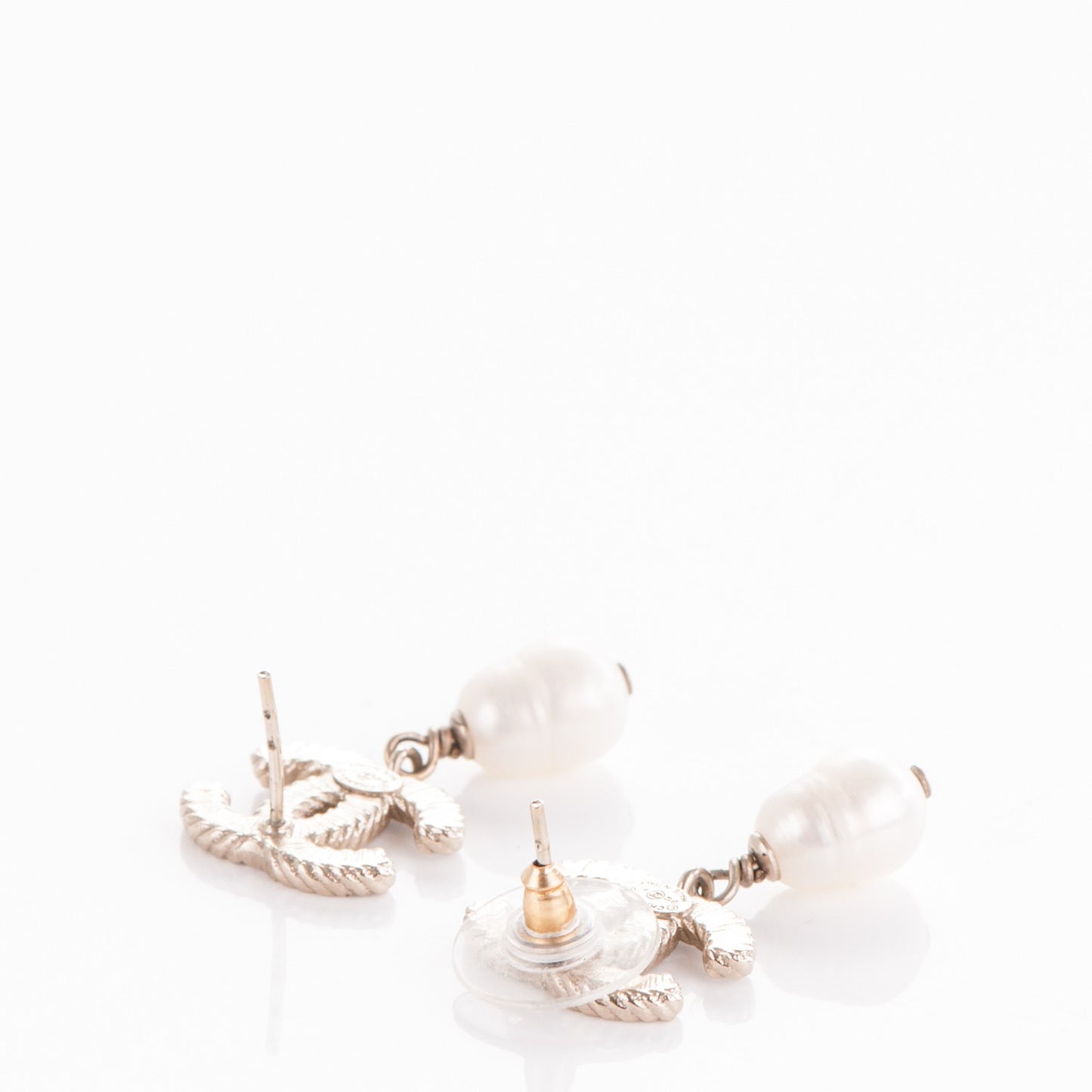 Resin Bead CC Drop Earrings Ivory