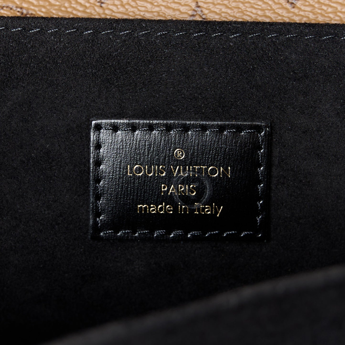 Reverse Monogram Pochette Metis