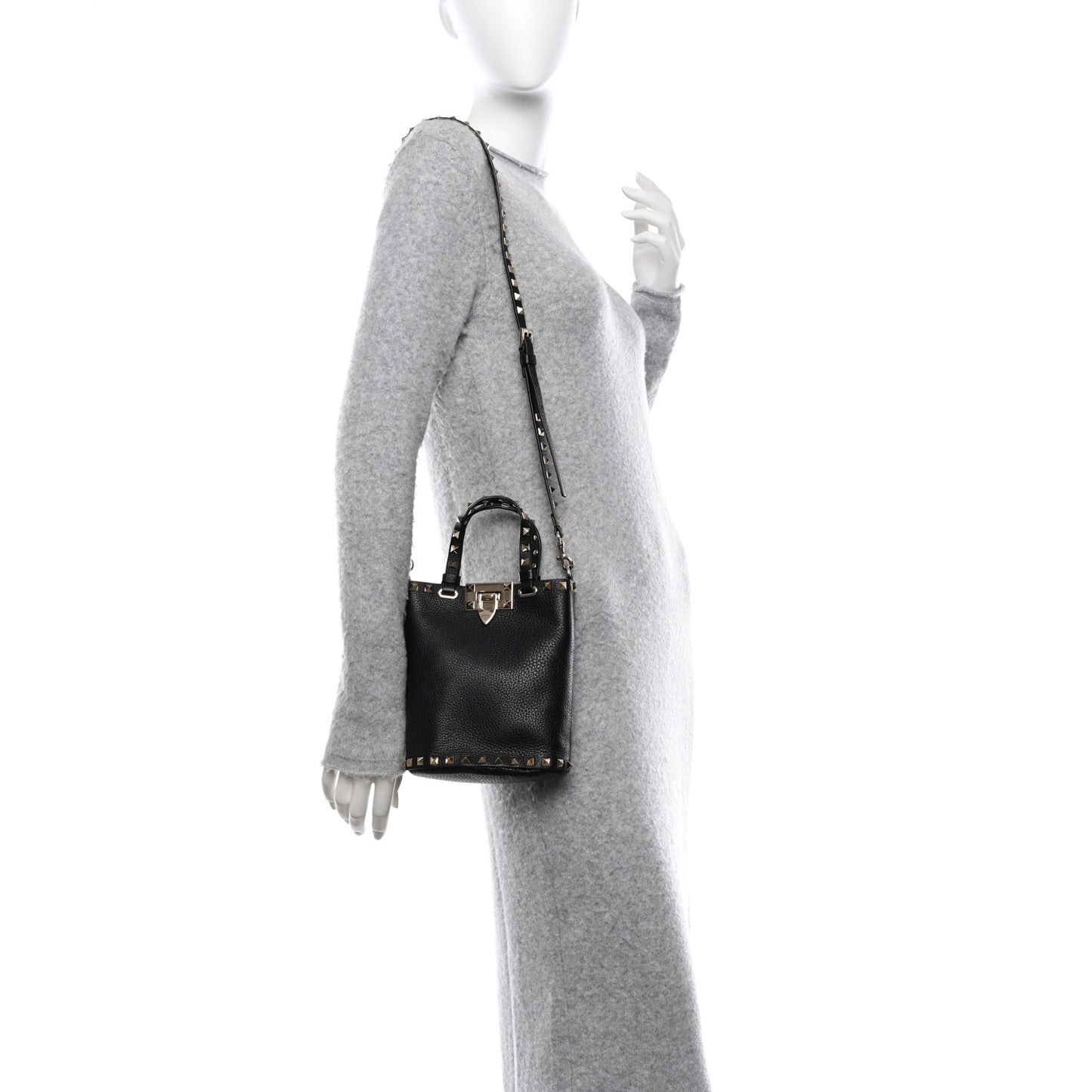 Pebbled Calfskin Rockstud Bucket Bag Black