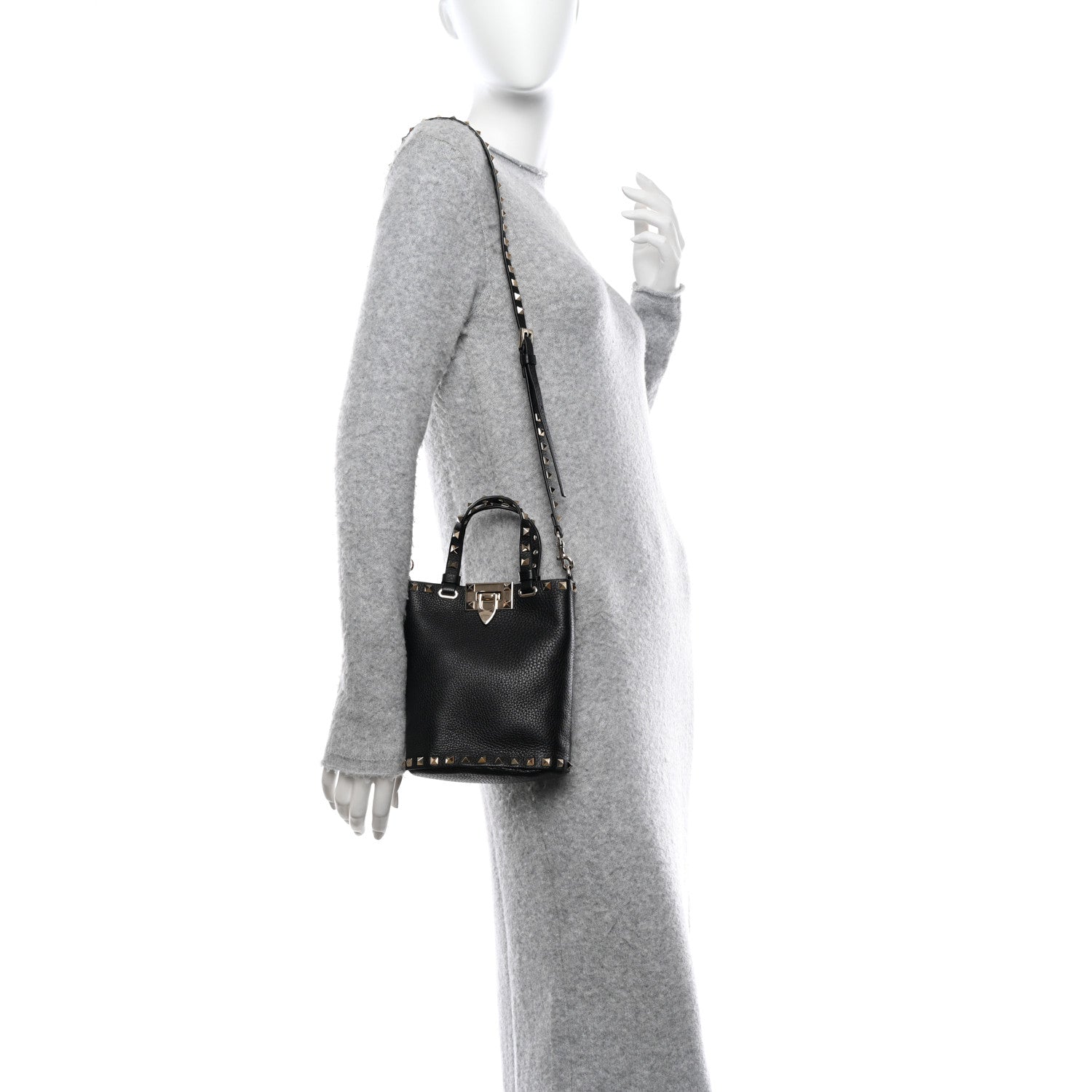 Valentino Garavani Pebbled Calfskin Rockstud Bucket Bag Black 2 of 10