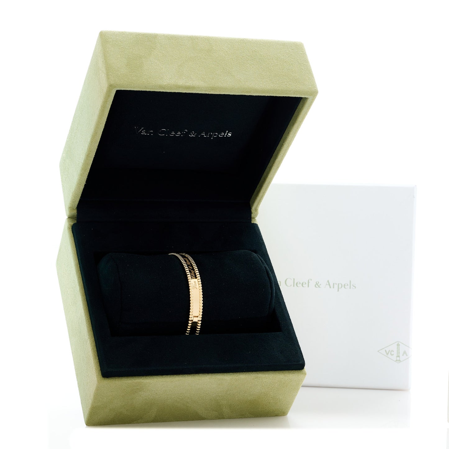 18K Yellow Gold Perlee Signature Bangle Bracelet M