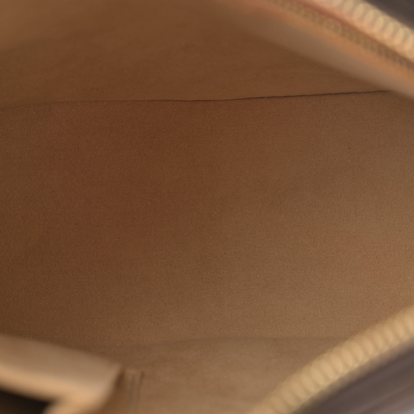 Monogram Looping MM