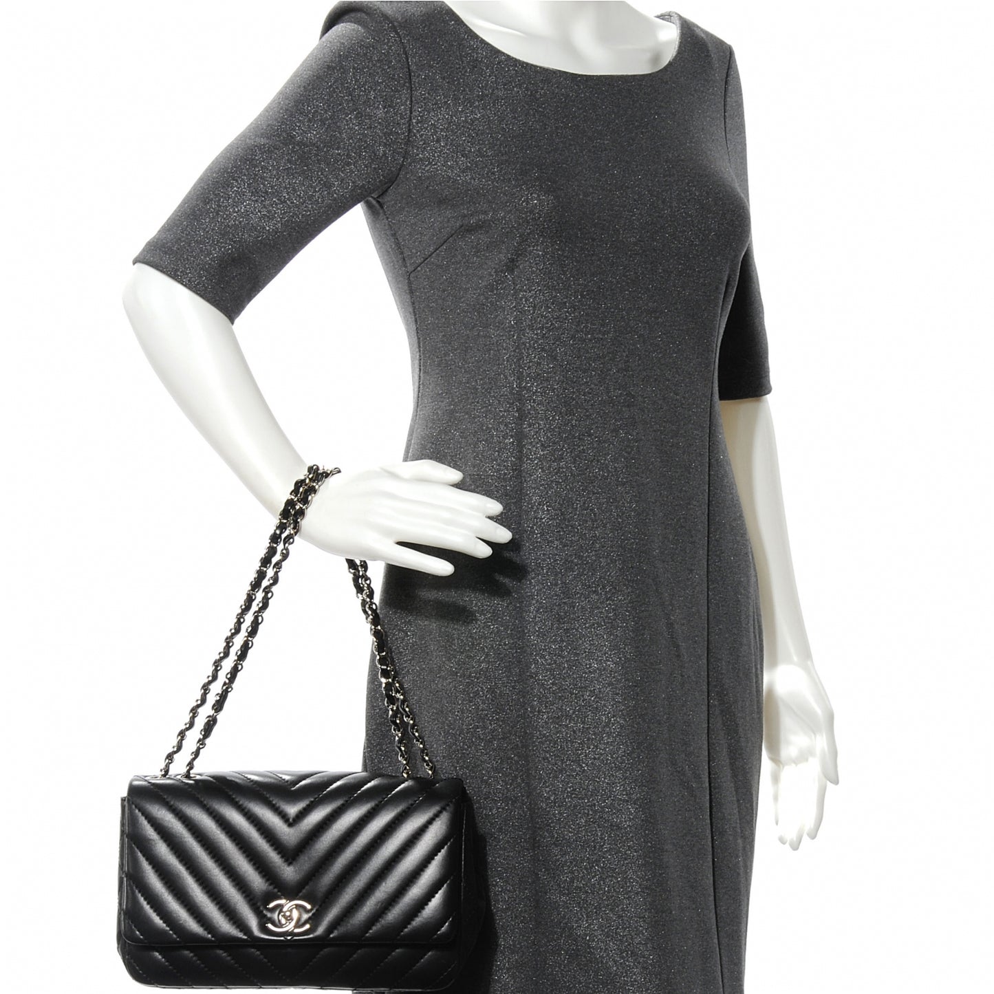 Lambskin Surpique Chevron Medium Flap Black