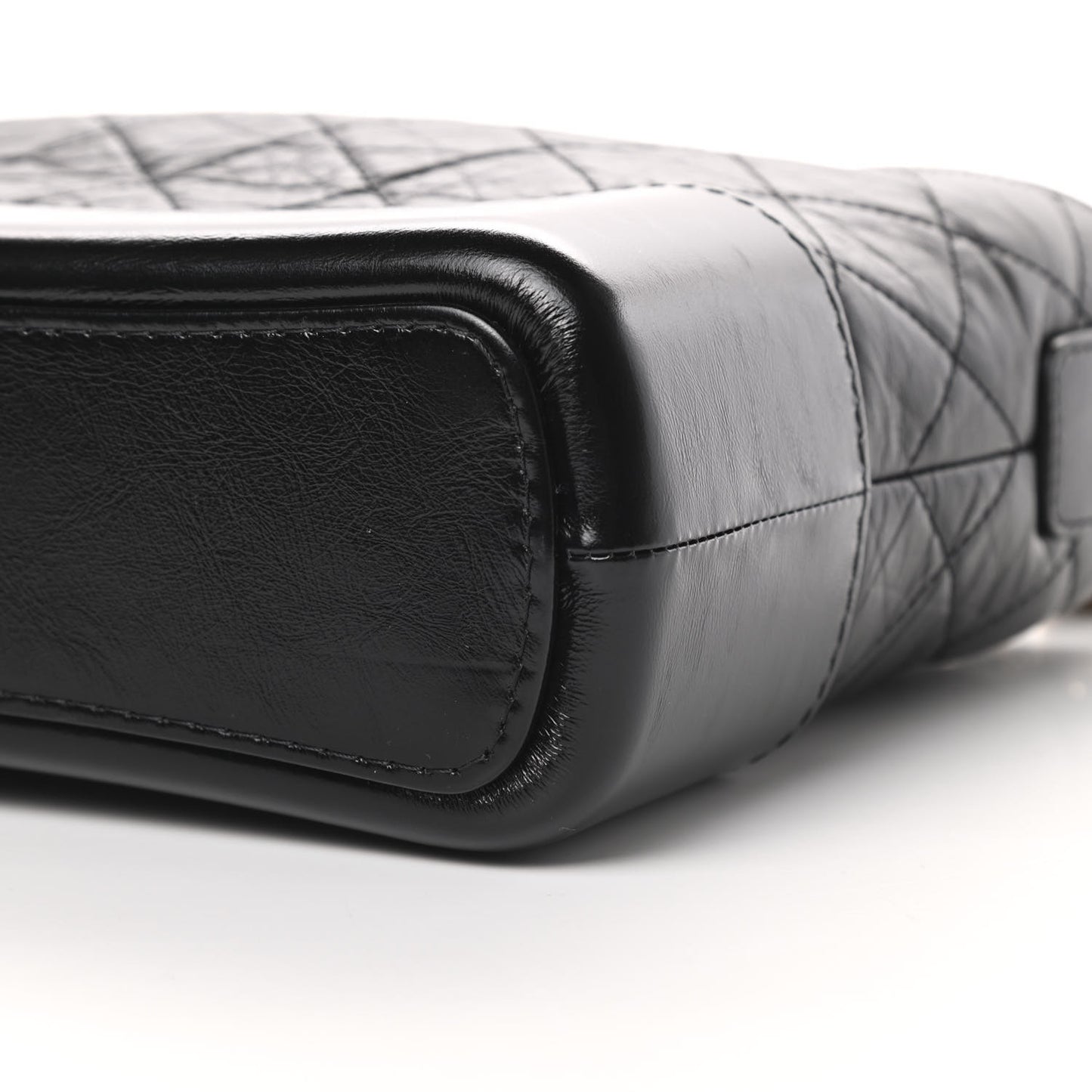 Aged Calfskin Quilted New Medium Gabrielle Hobo Black