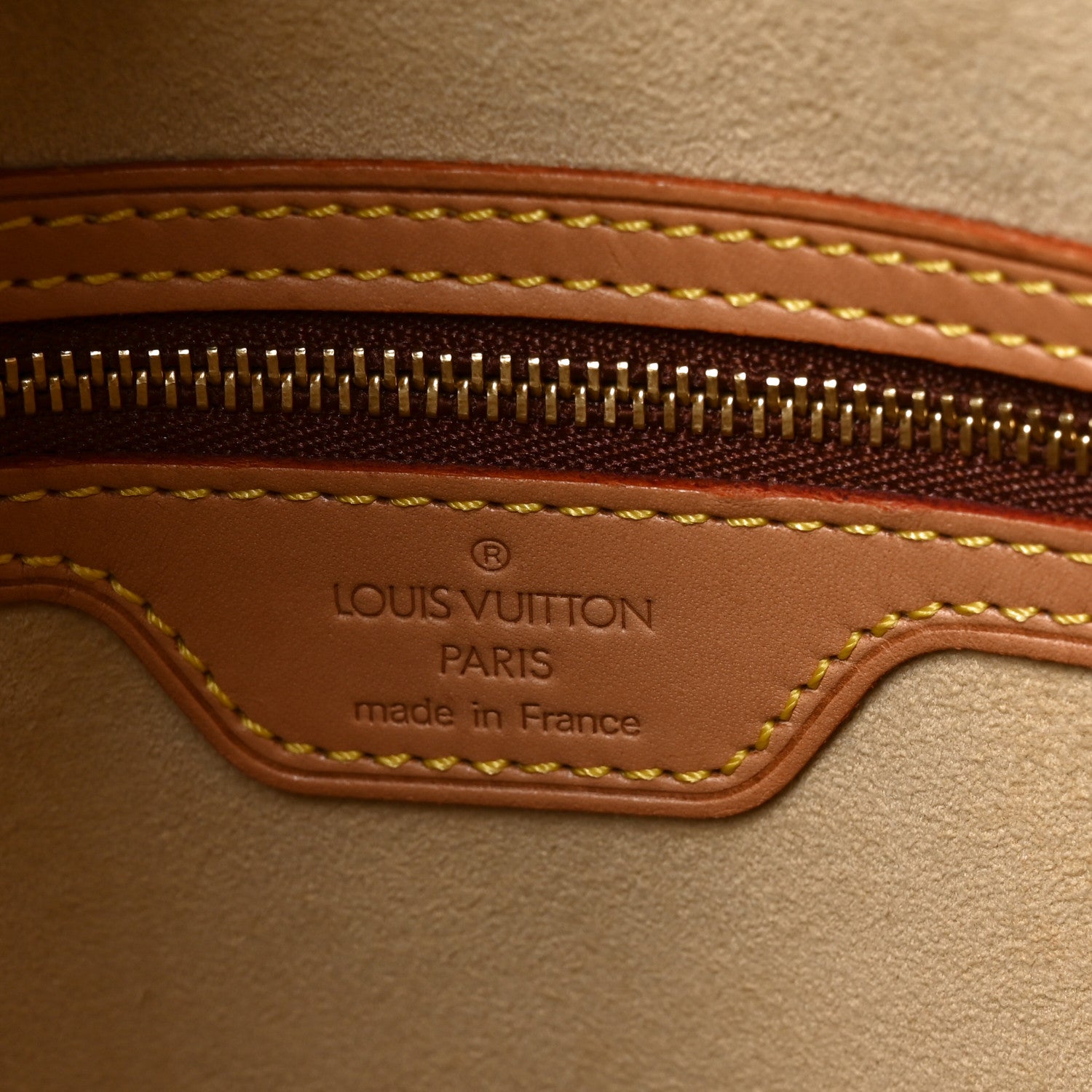 Louis Vuitton Monogram Looping GM 6 of 9