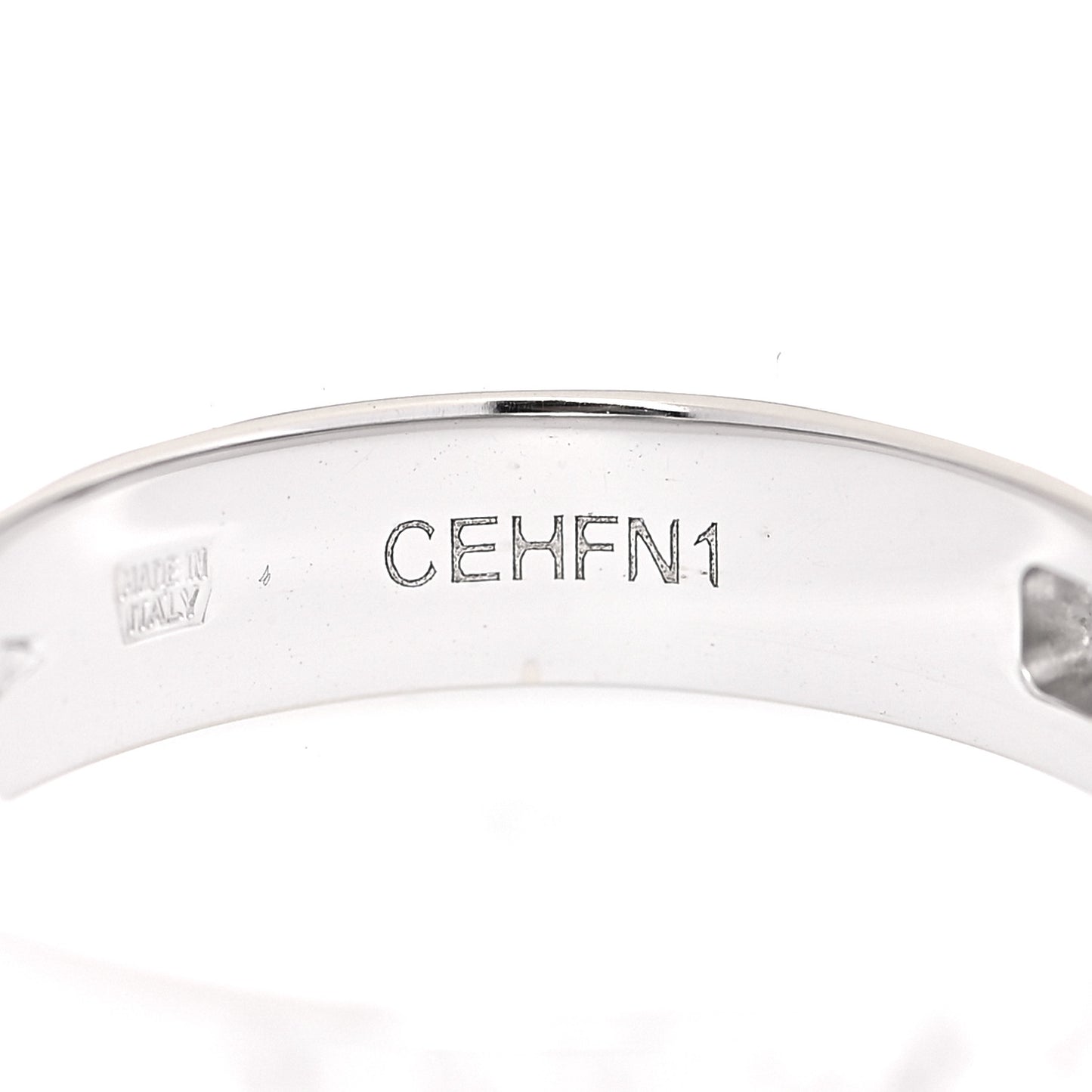 18K White Gold Diamond B.Zero1 Essential Band Ring 50 5.25