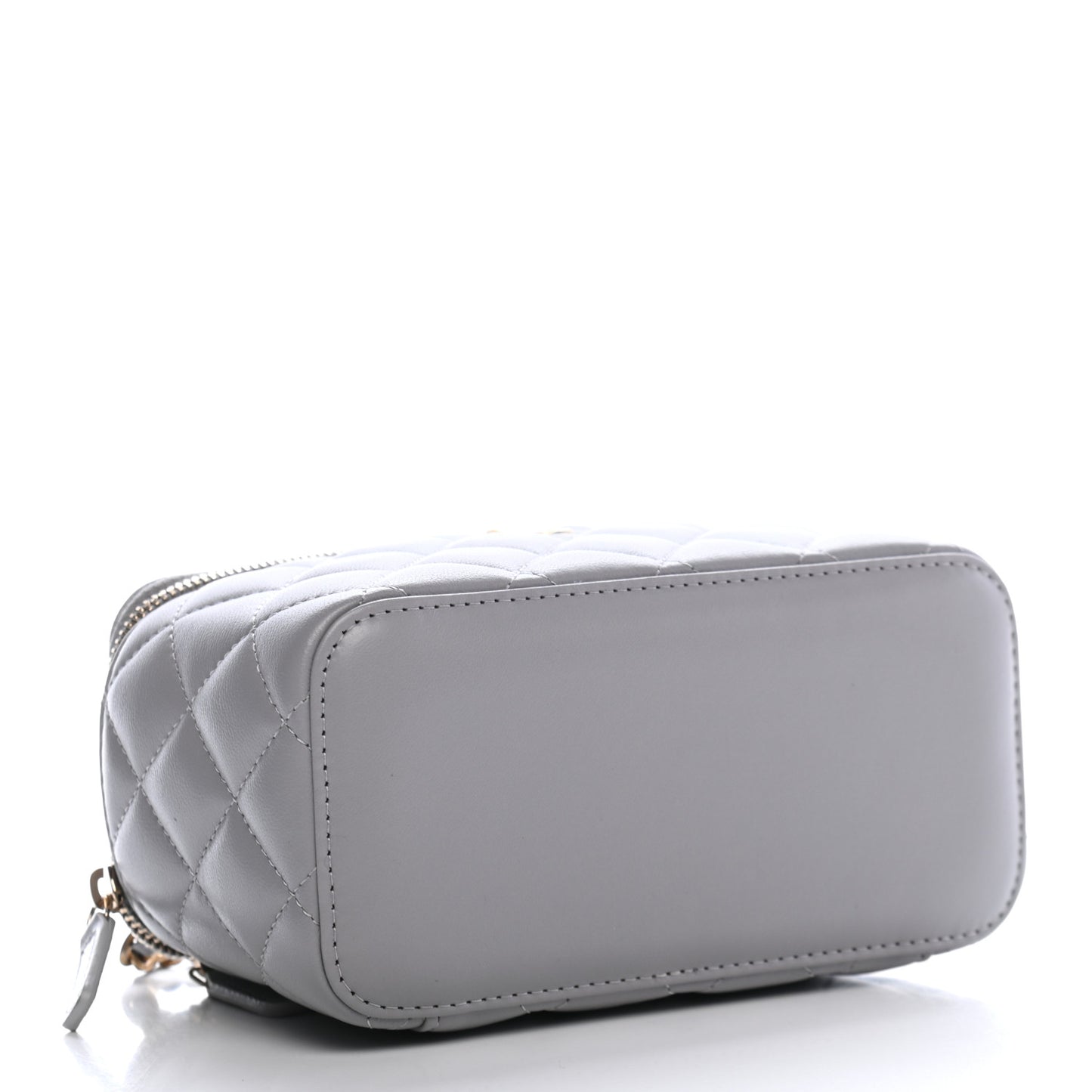 Lambskin Quilted Small Pearl Crush Vanity Case With Chain Grey