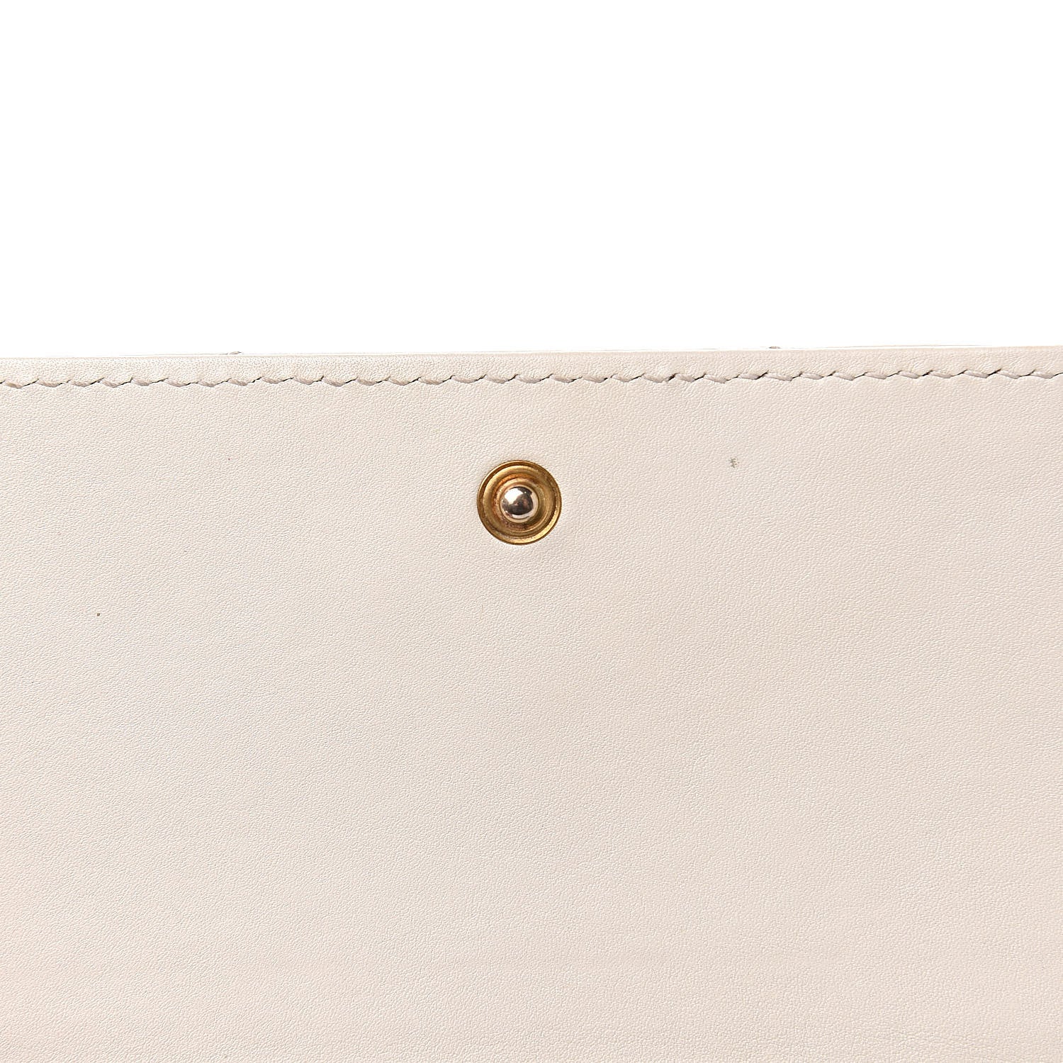 Gucci Calfskin Matelasse GG Marmont Continental Wallet Mystic White 16 of 17