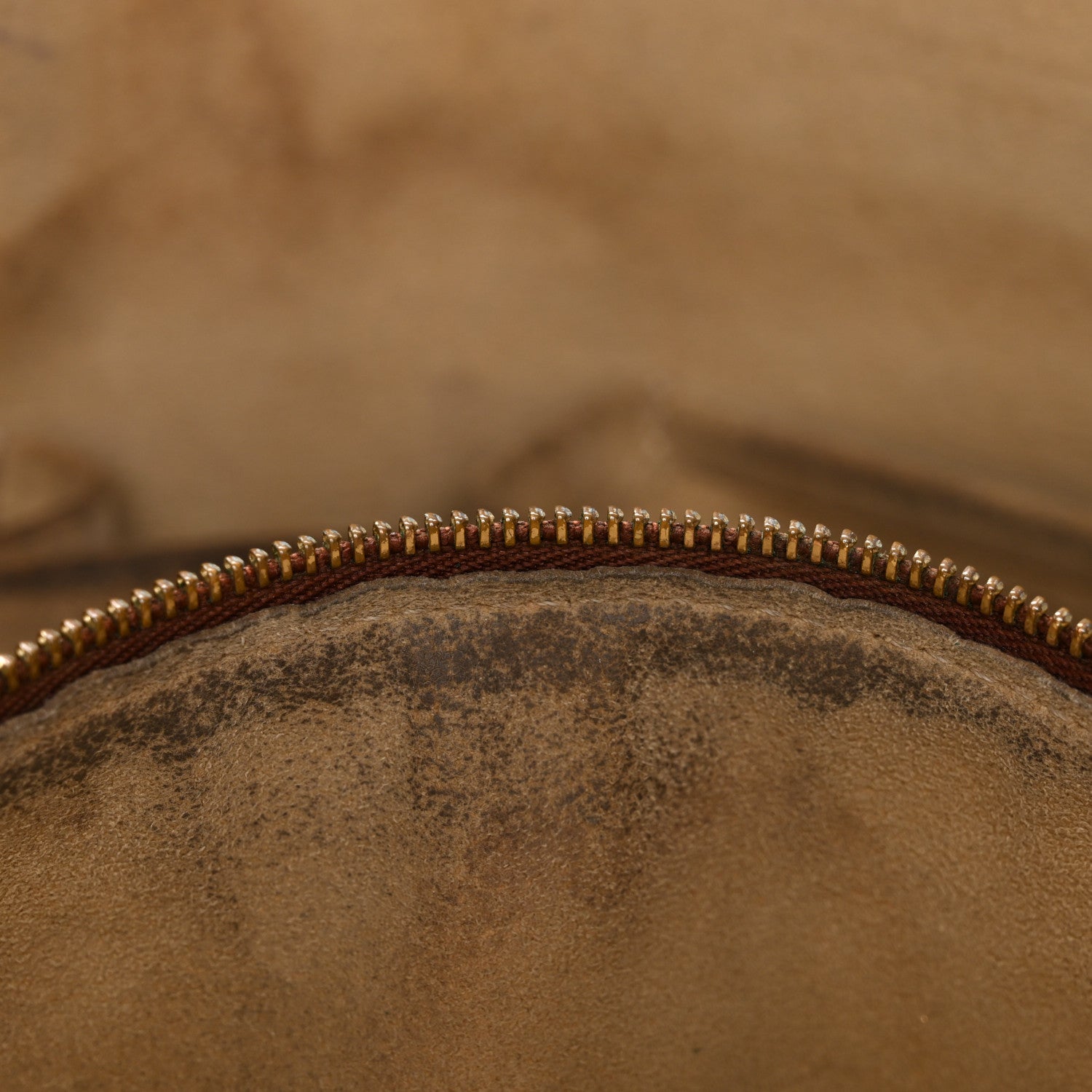 Louis Vuitton Monogram Luco 11 of 16