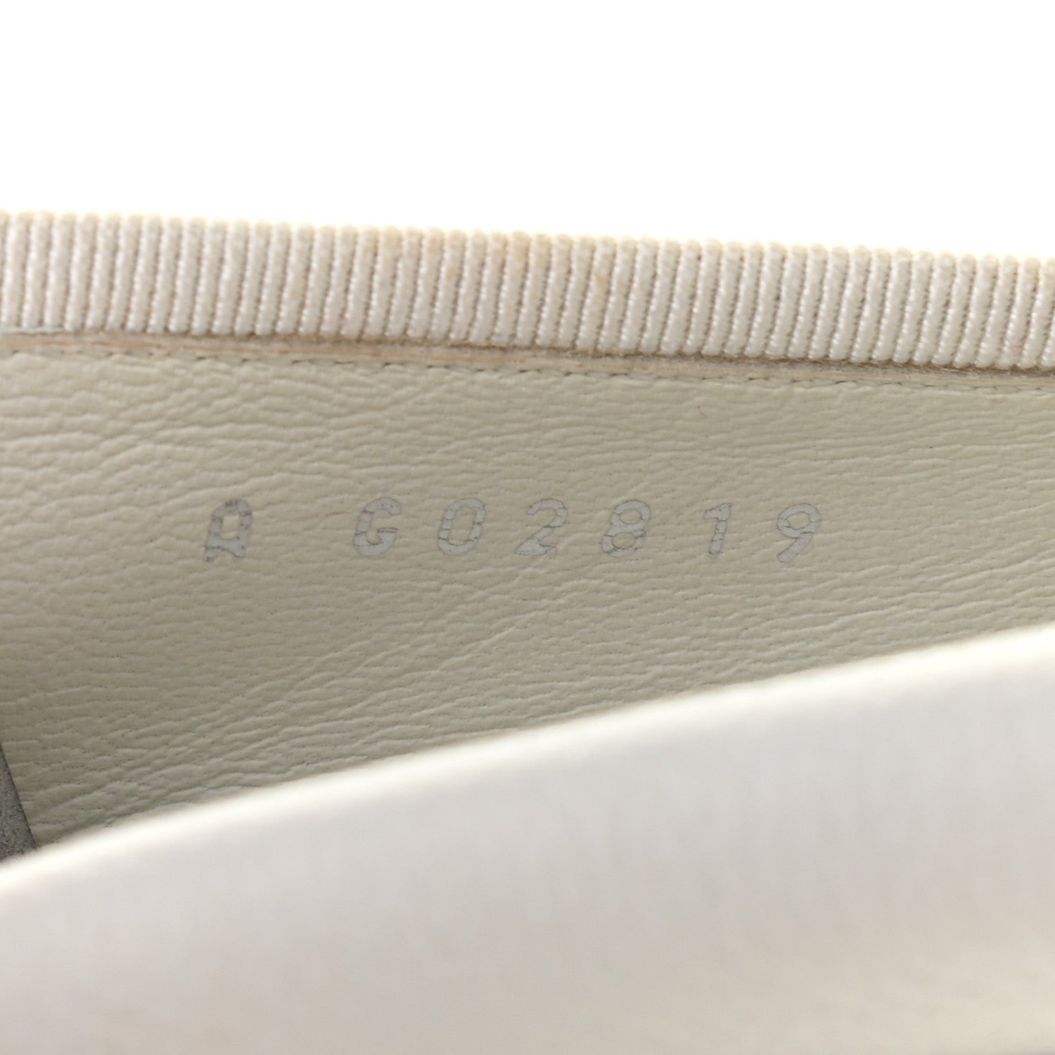 Chanel Calfskin Patent CC Cap Toe Ballerina Flats 37 White Blue 8 of 9