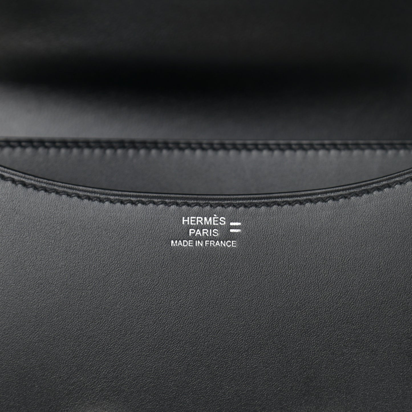 Veau Monsieur Lizard Constance 18 Black Ombre