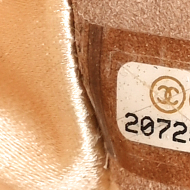 Metallic Lambskin Tweed We Need 5x5=CC Clutch Gold