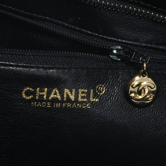 Patent Medallion Tote Black