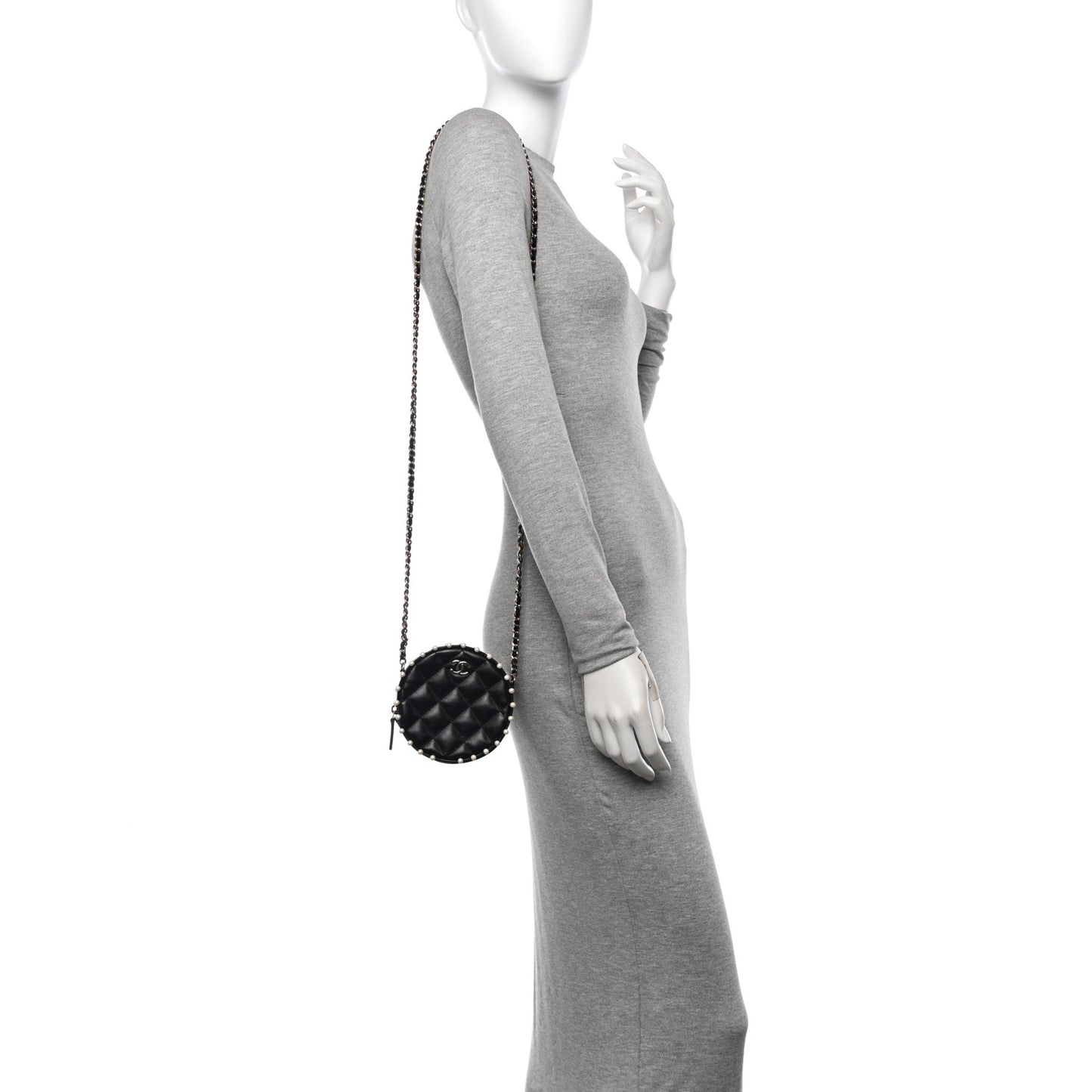 Calfskin Quilted Pearl Round Clutch With Chain Black