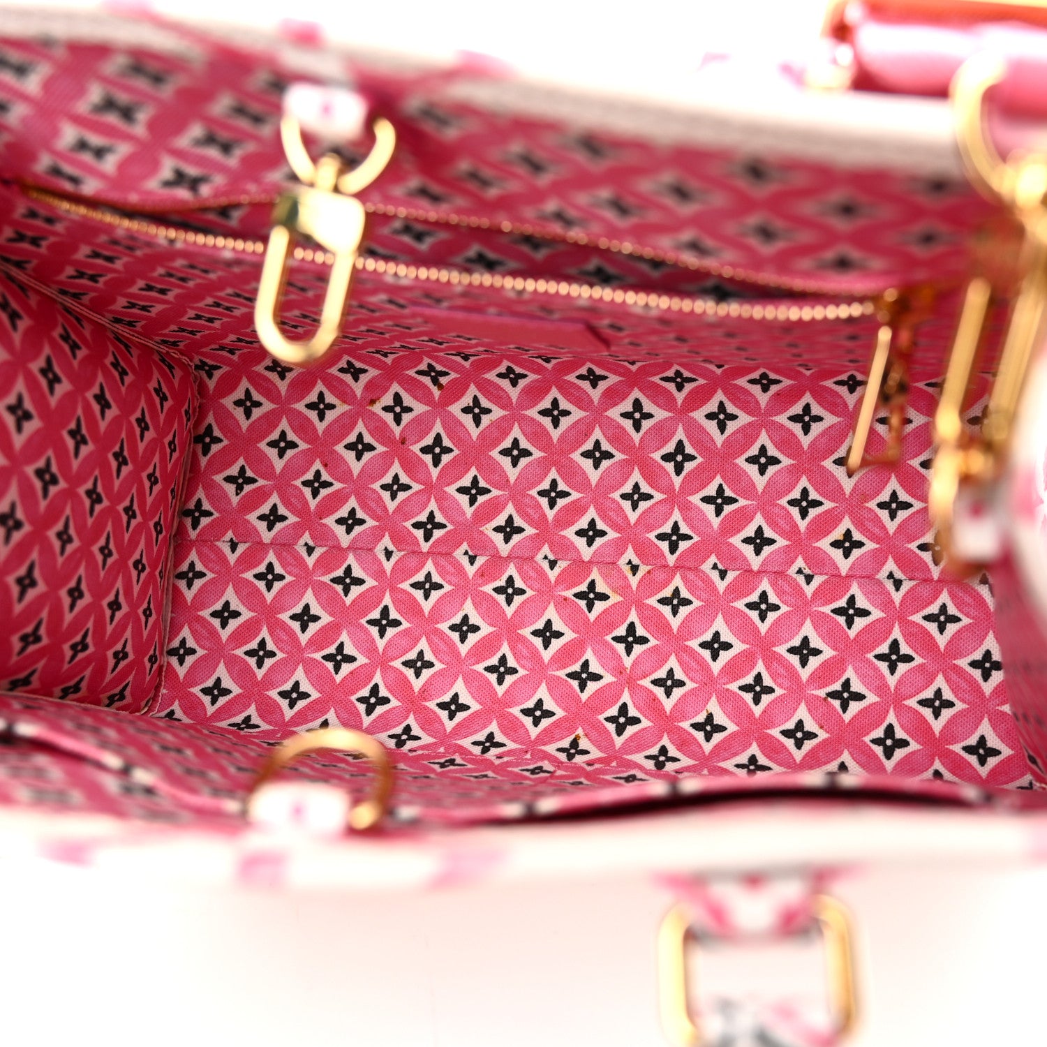 Louis Vuitton Monogram Giant By The Pool 2.0 Onthego PM Pink 6 of 17