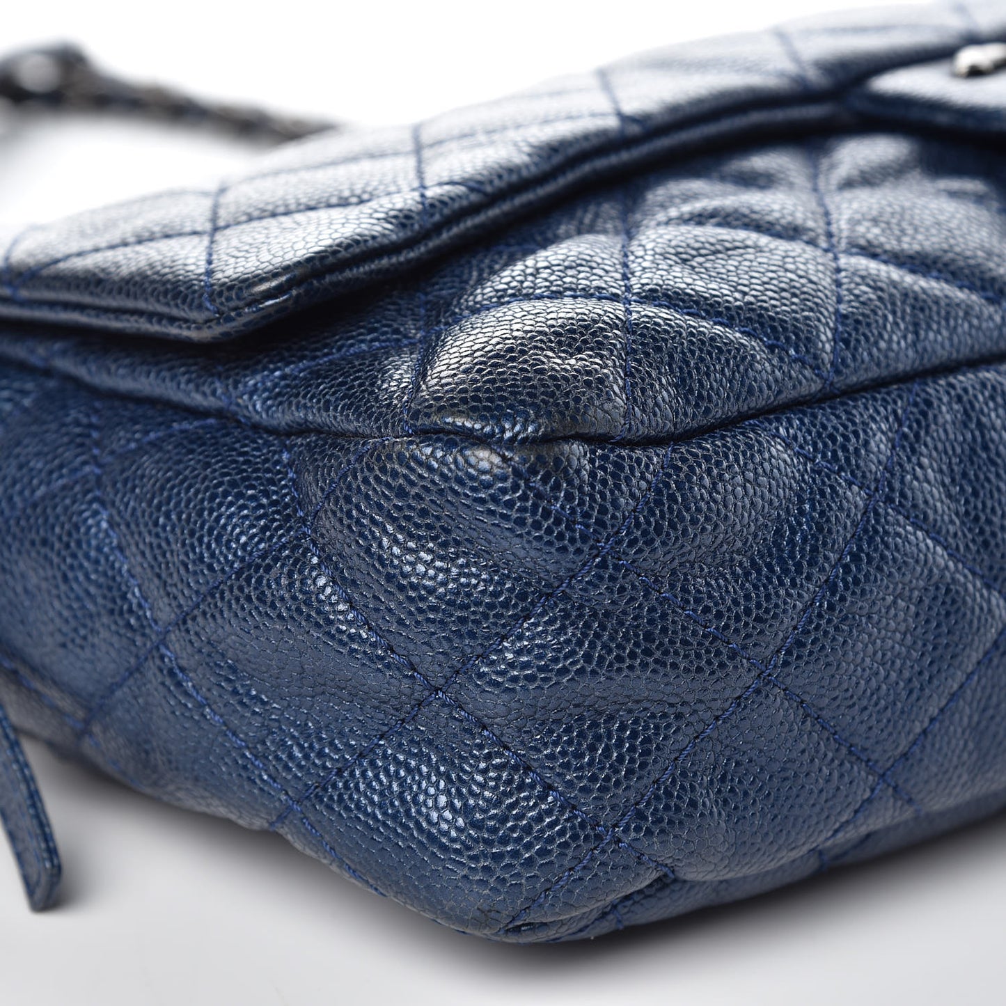 Iridescent Caviar Quilted Large Chic Flap Blue