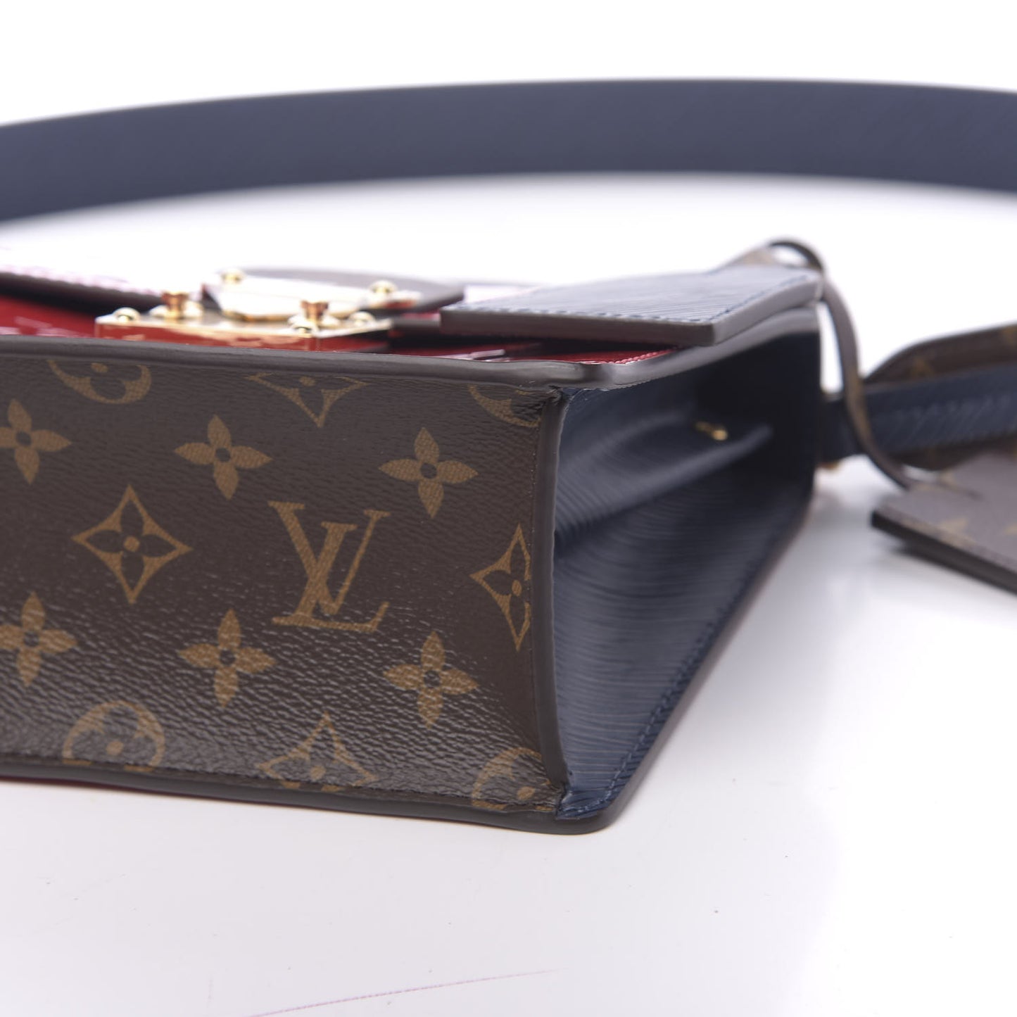 Vernis Epi Monogram Spring Street Scarlet