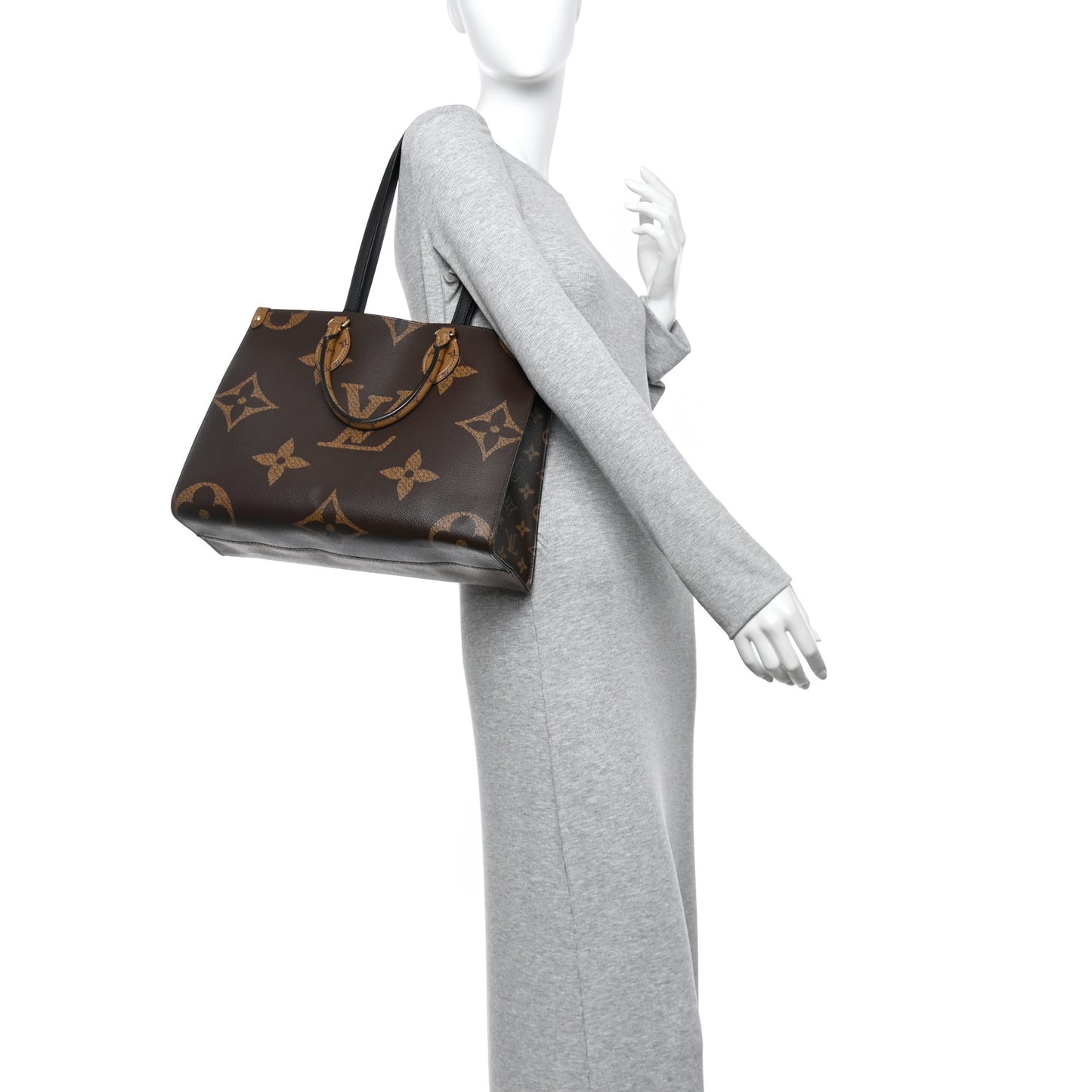 Reverse Monogram Giant Onthego MM