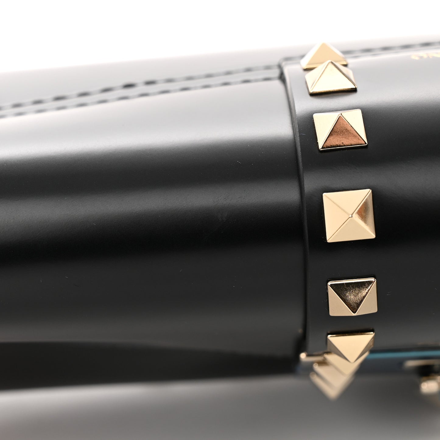 Brushed Calfskin Rockstud Flip Lock Chain Shoulder Bag Black