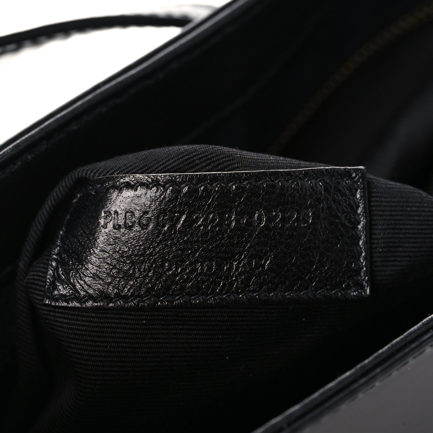 Patent Le 5 A 7 Hobo Black