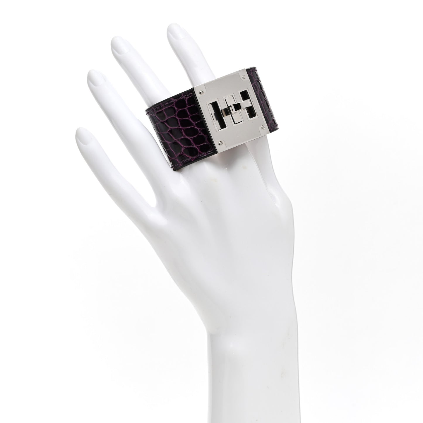 Shiny Alligator Kelly Dog Cuff Amethyst