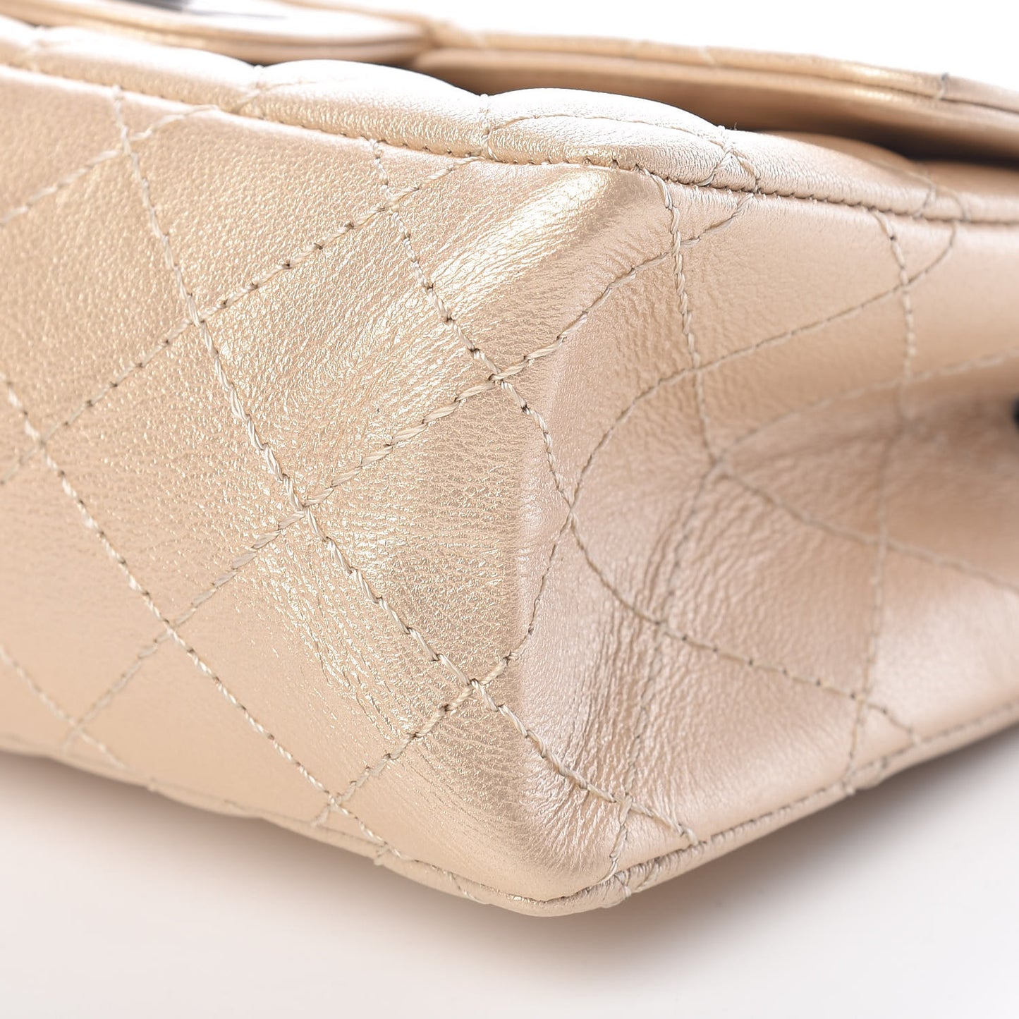 Metallic Sheepskin Quilted 2.55 Reissue Mini Flap Beige