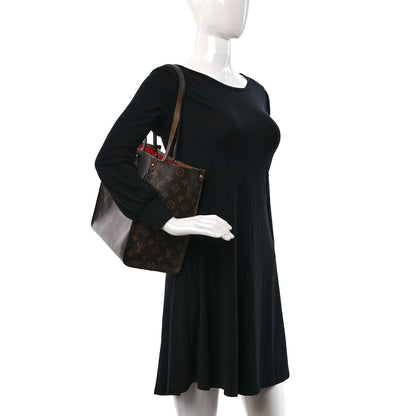 Louis Vuitton Reverse Monogram Giant Onthego MM 2 of 9